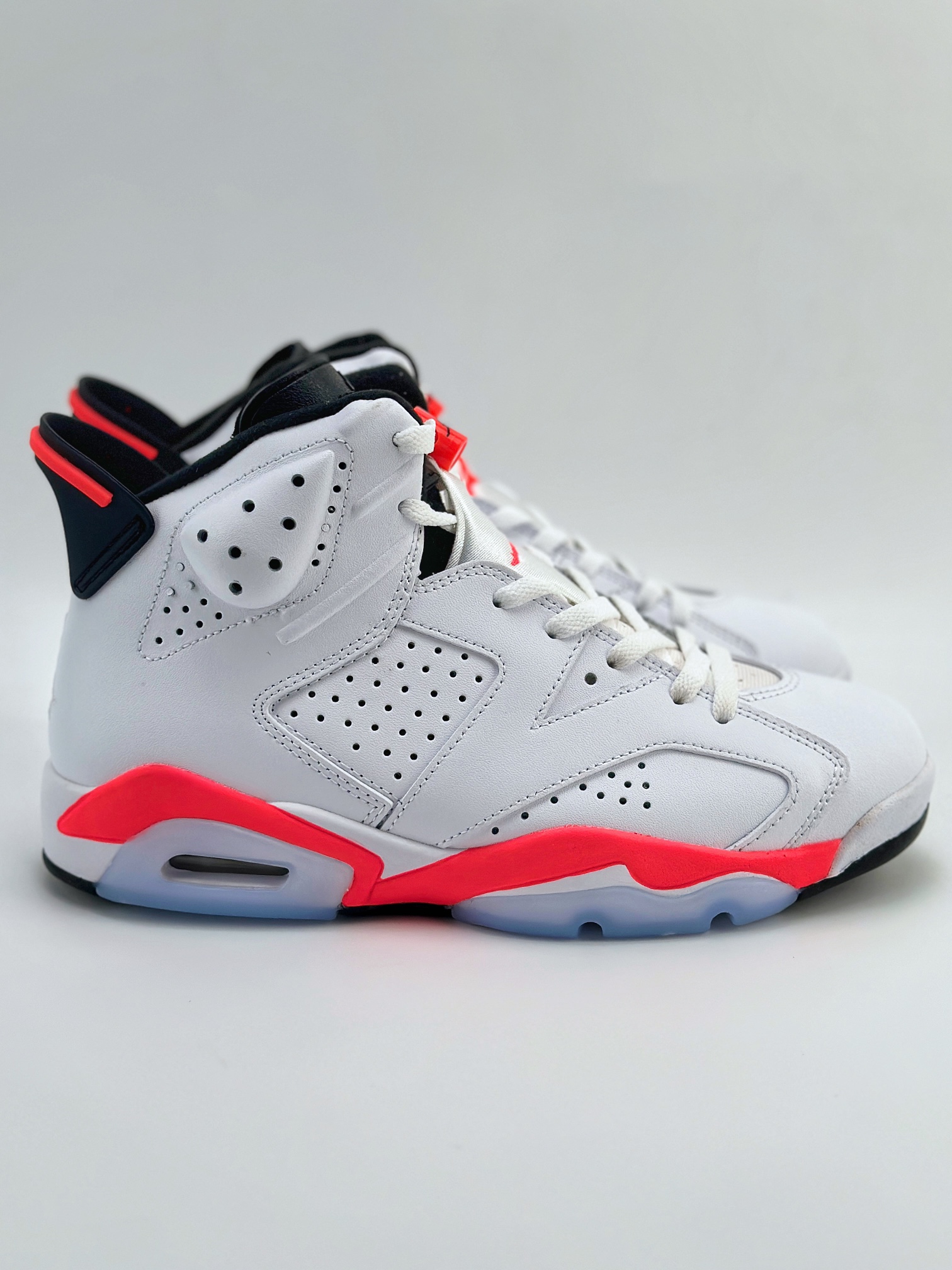 Air Jordan 6 Retro lnfrared White (2014) 樱木 红白 潮流复古篮球鞋 384664-123