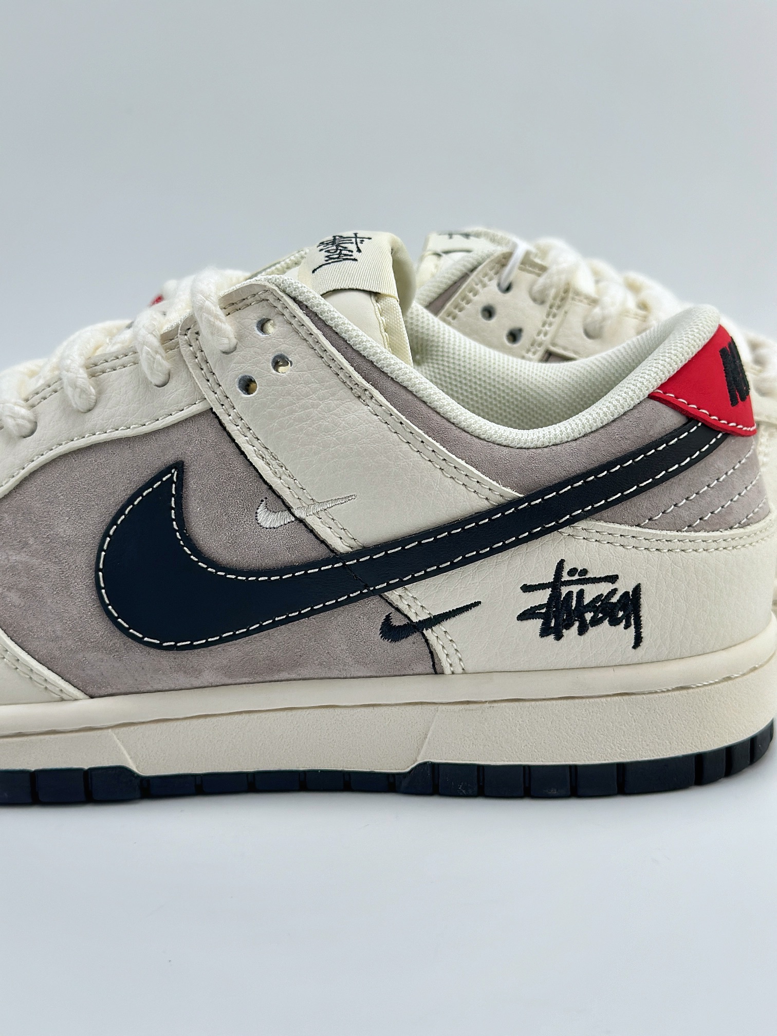 Nike SB Dunk Low x Stussy 三小钩米黑红  SJ1098-001