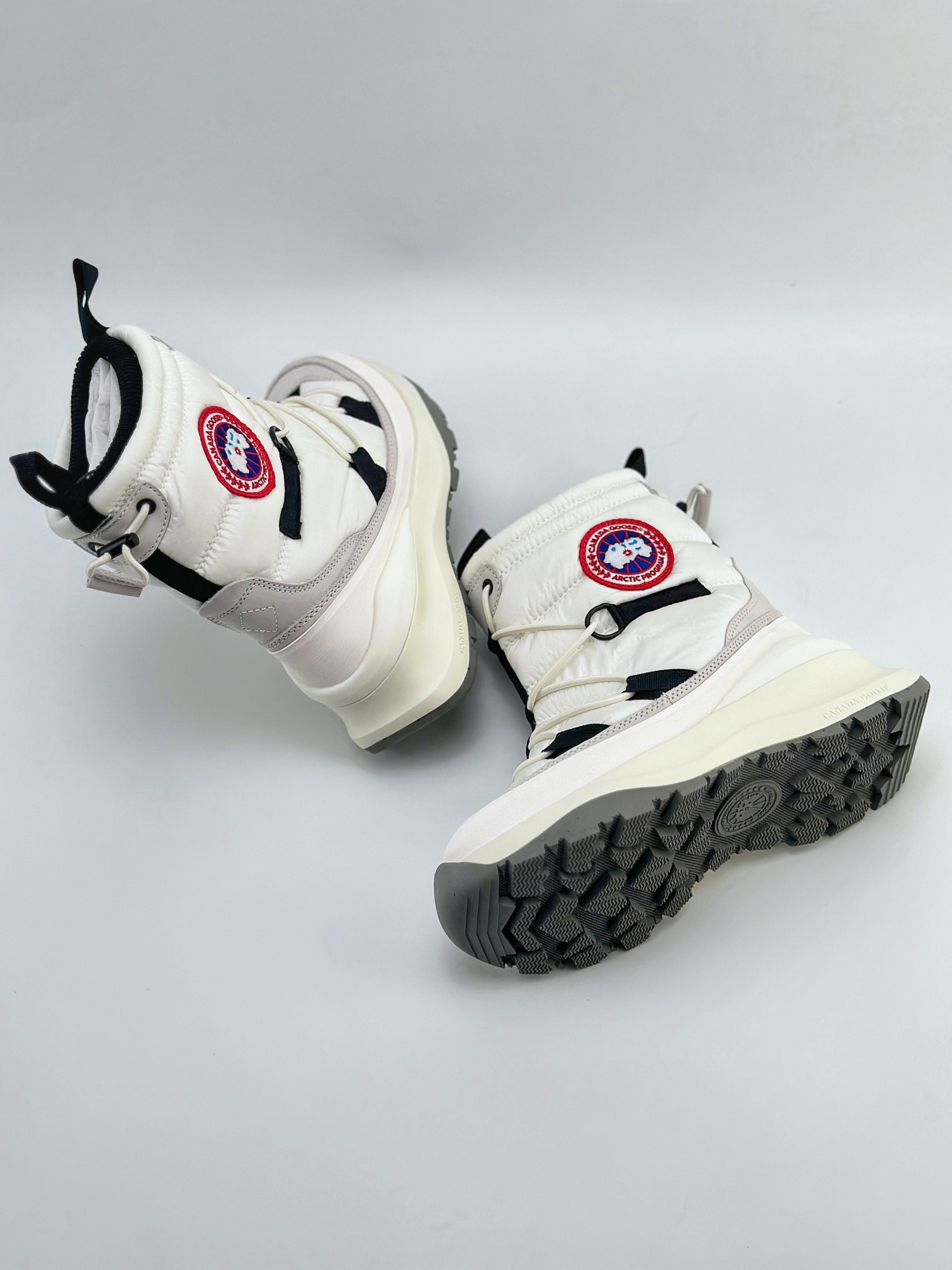 加拿大服饰品牌Canada Goose Toronto Boot 加拿大鹅 多伦多系列高帮户外抗寒旅行加绒加厚雪地靴