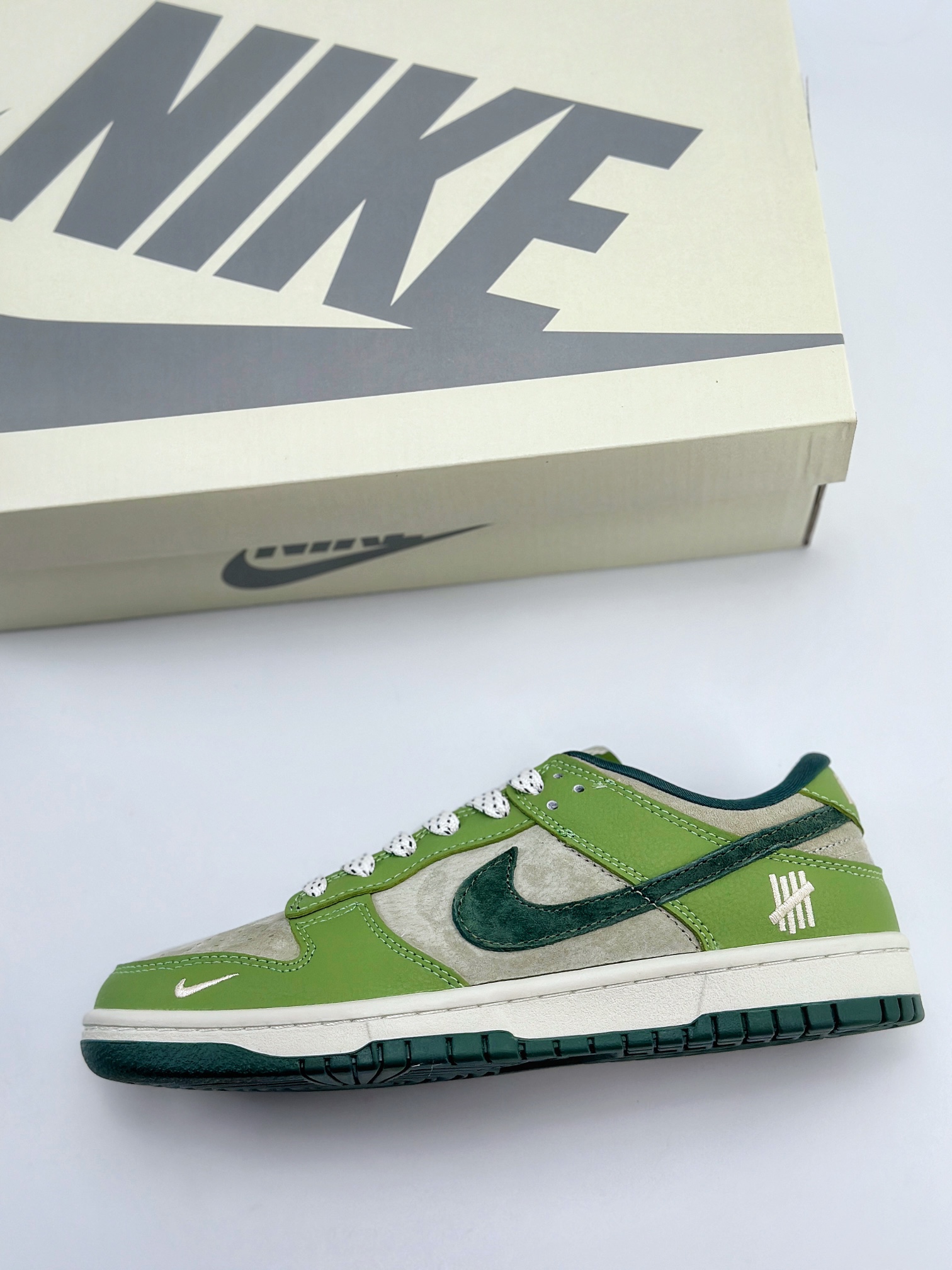 Nike SB Dunk Low x UNDEFEATED 灰绿满天星  JH8310-959