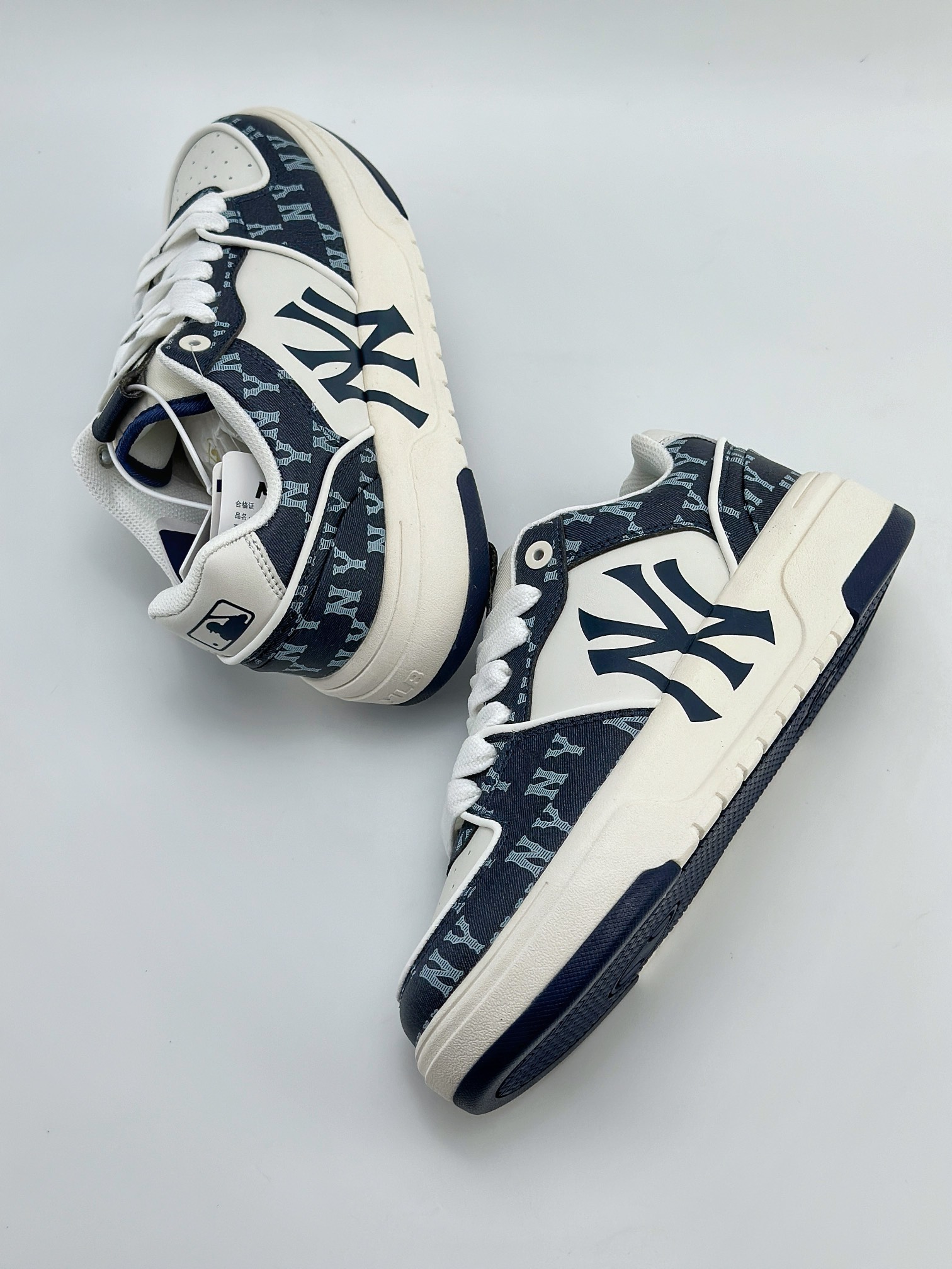 NY美国榄球洋基队 x MLB Chunky Runner Basic 厚底老爹厚底休闲运动慢跑鞋 3ASXCLD4N