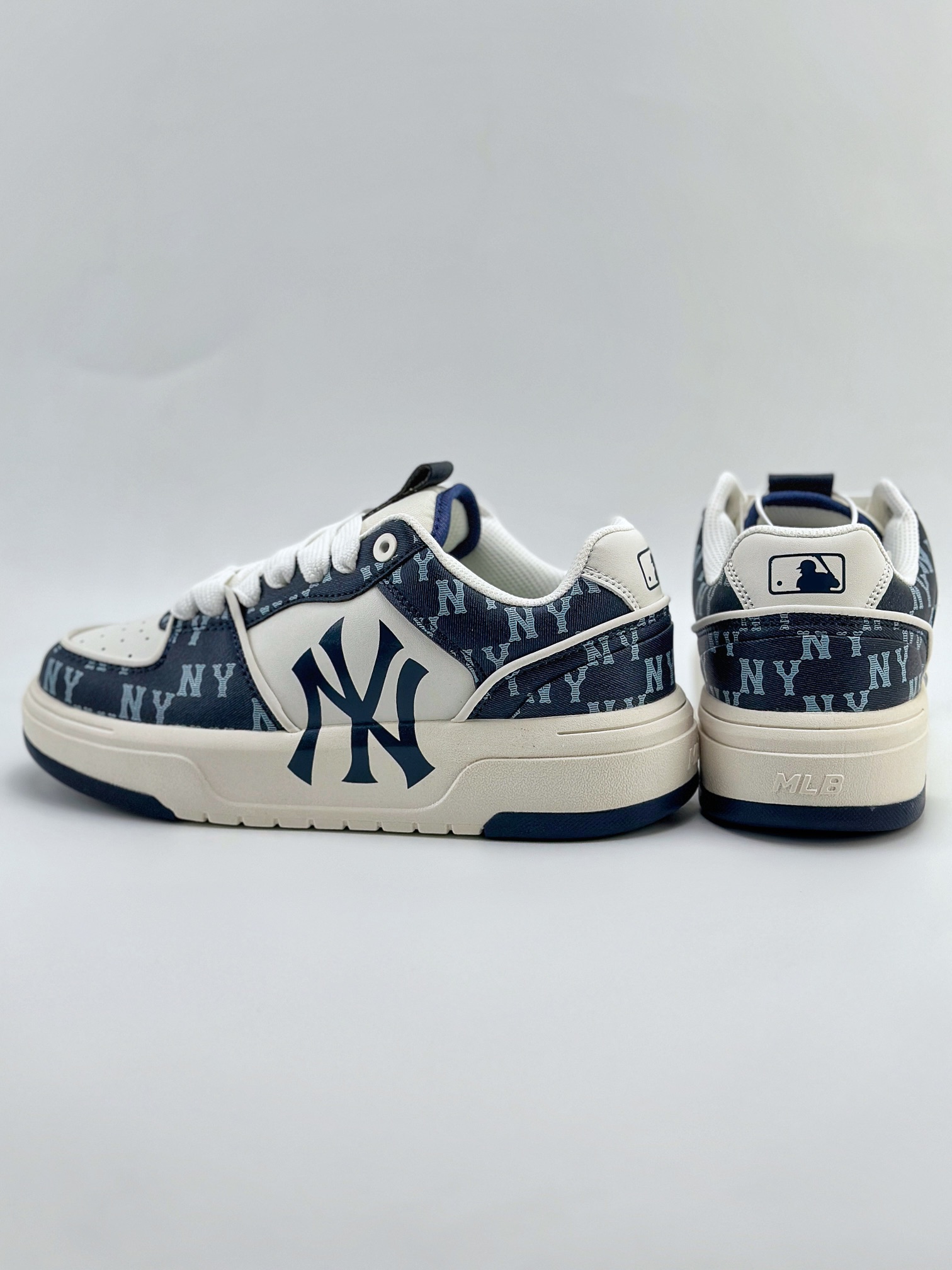 NY美国榄球洋基队 x MLB Chunky Runner Basic 厚底老爹厚底休闲运动慢跑鞋 3ASXCLD4N