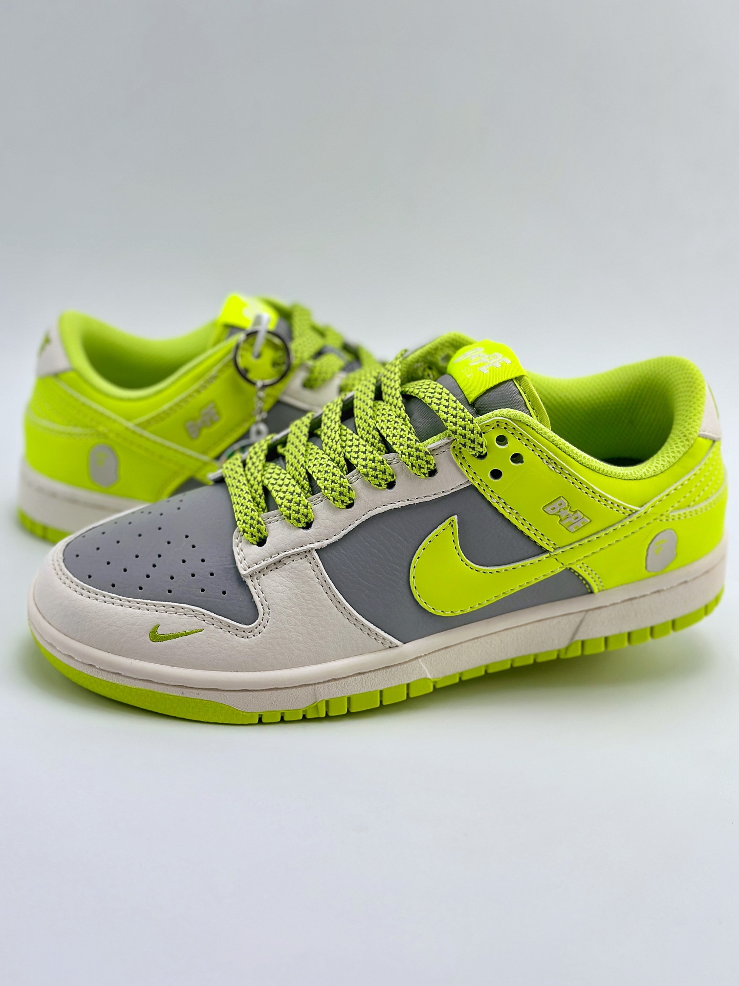 Nike SB Dunk Low x BAPE 白灰绿小钩满天星  BB8969-005