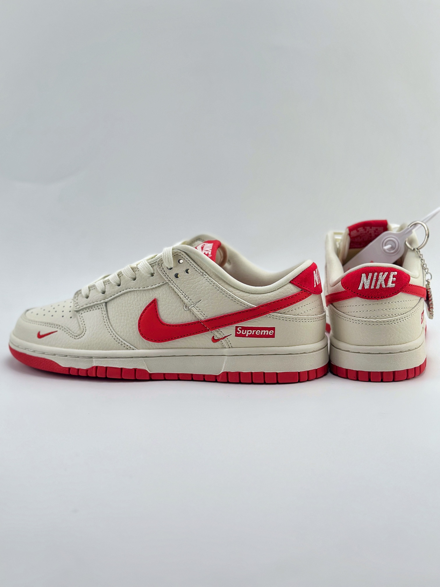 Nike SB Dunk Low x Supreme 米红三小钩  KK1688-031