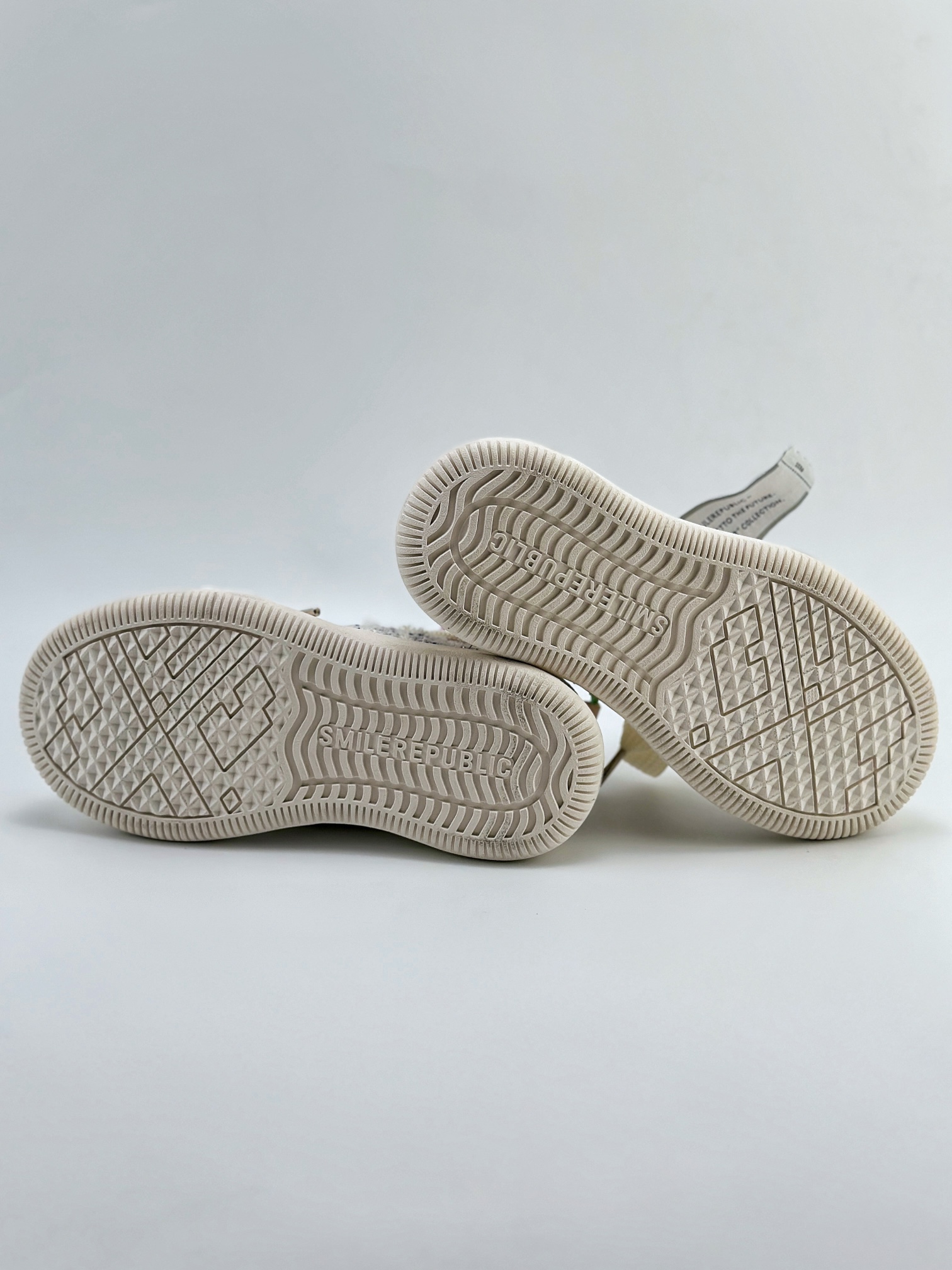 Sneakers Low 松糕厚底增高低帮 反系带乞丐风帆布低帮休闲运动鞋