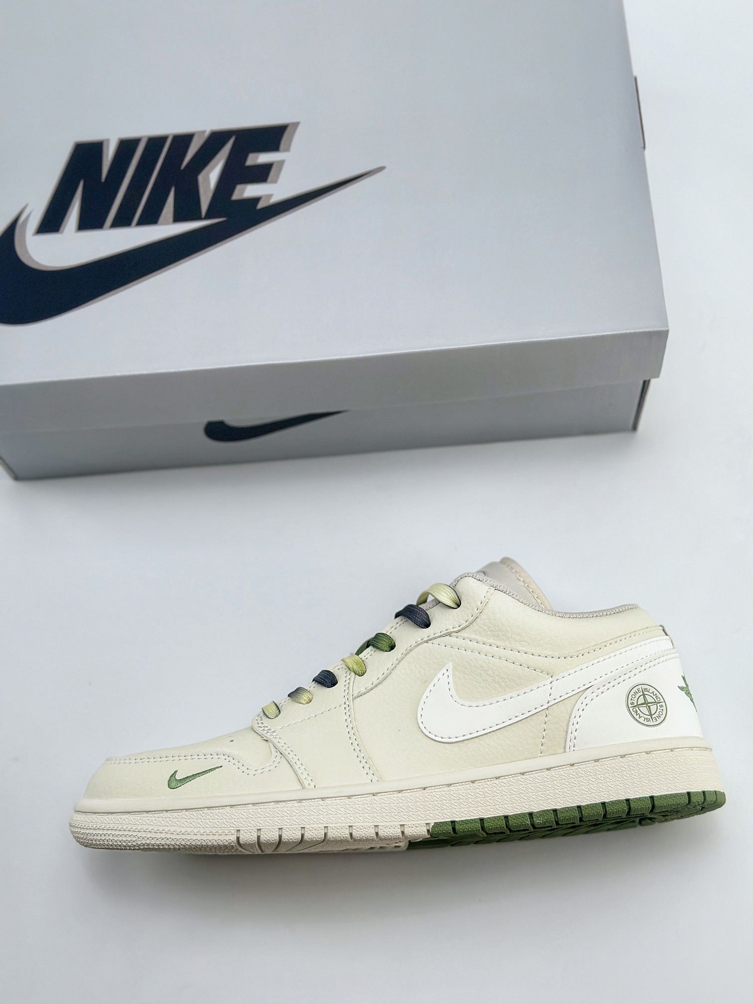 Air Jordan 1 Retro Low x Stone Island 白绿小钩  DC2024-029