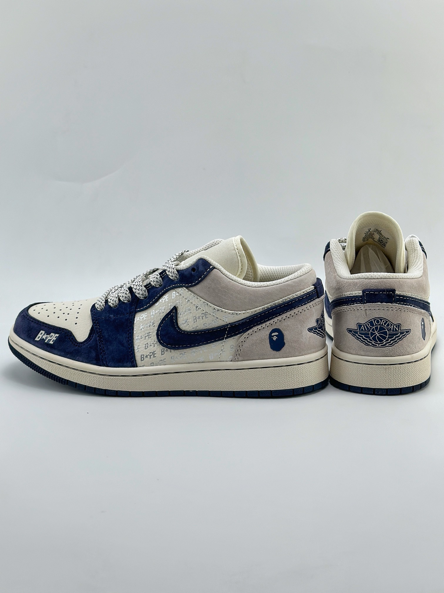 Air Jordan 1 Retro Low x BAPE 白灰宝蓝满天星  WG8850-015