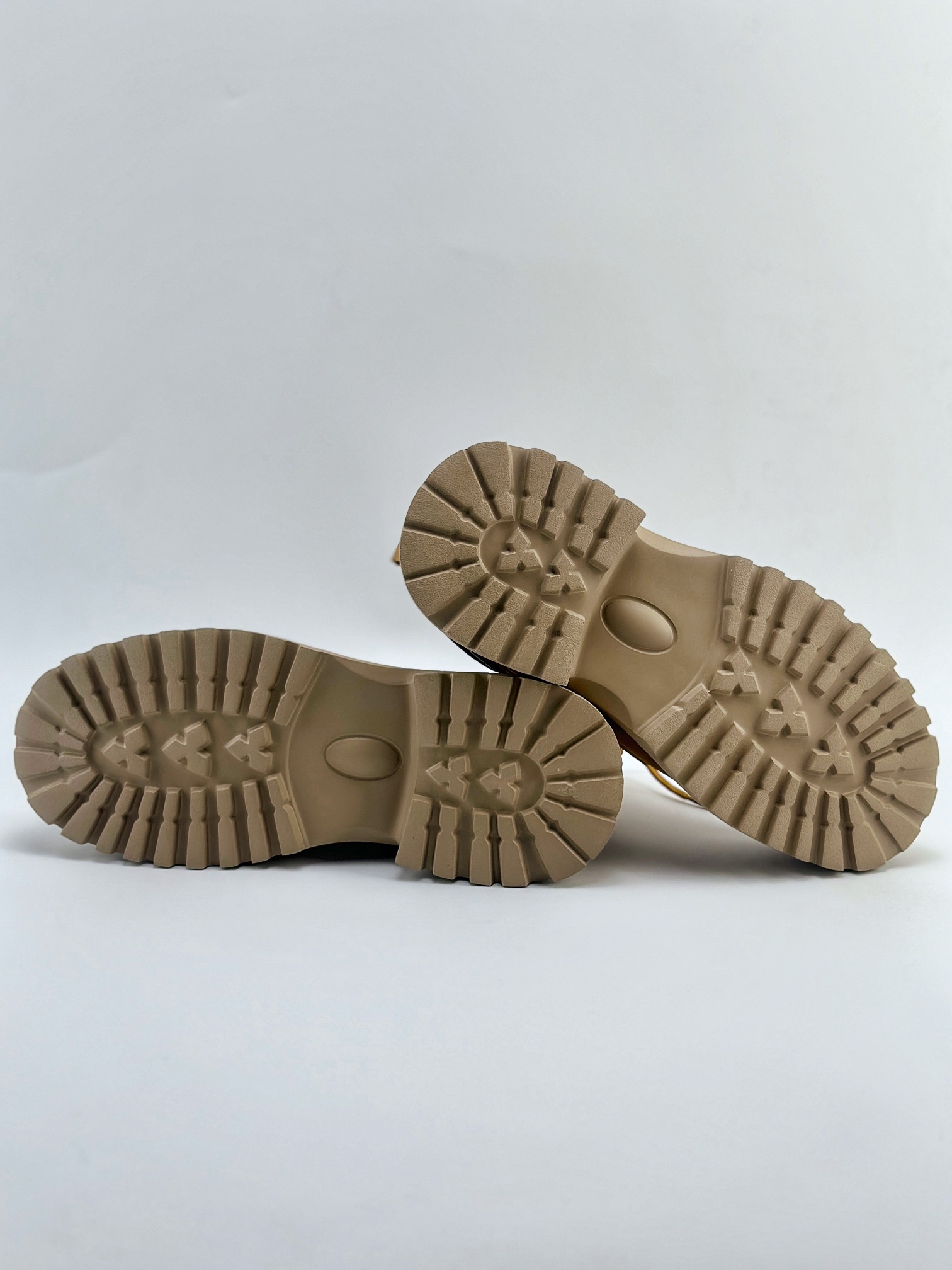 新货UGG M Tasman Weather Hybrid UGG 2024秋冬新品 塔斯曼混合系列中帮厚底轻量休闲马丁靴