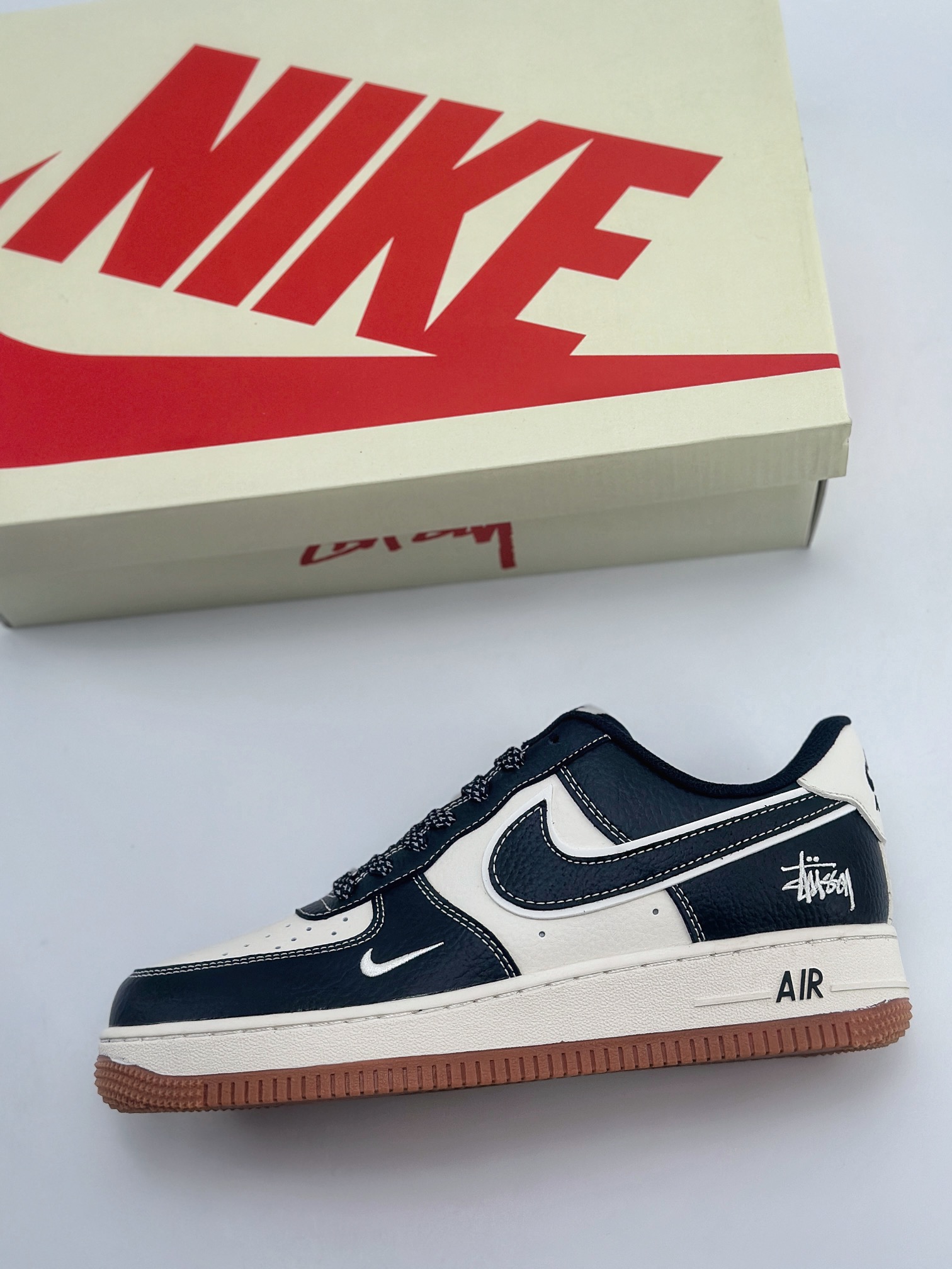 Nike Air Force 1 Low 07 x Stussy 黑白小钩满天星 XZ9688-001