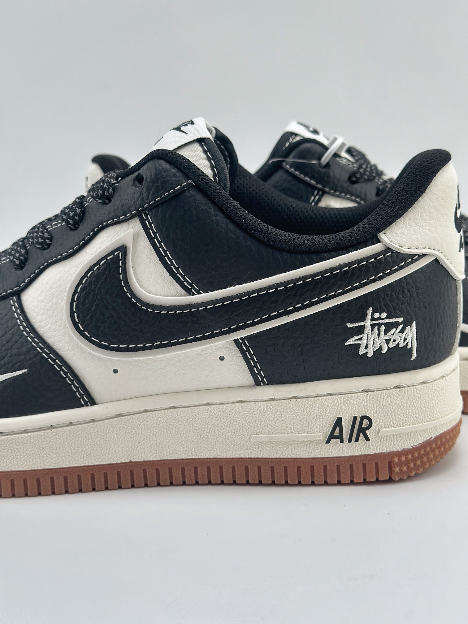 Nike Air Force 1 Low 07 x Stussy 黑白小钩满天星 XZ9688-001