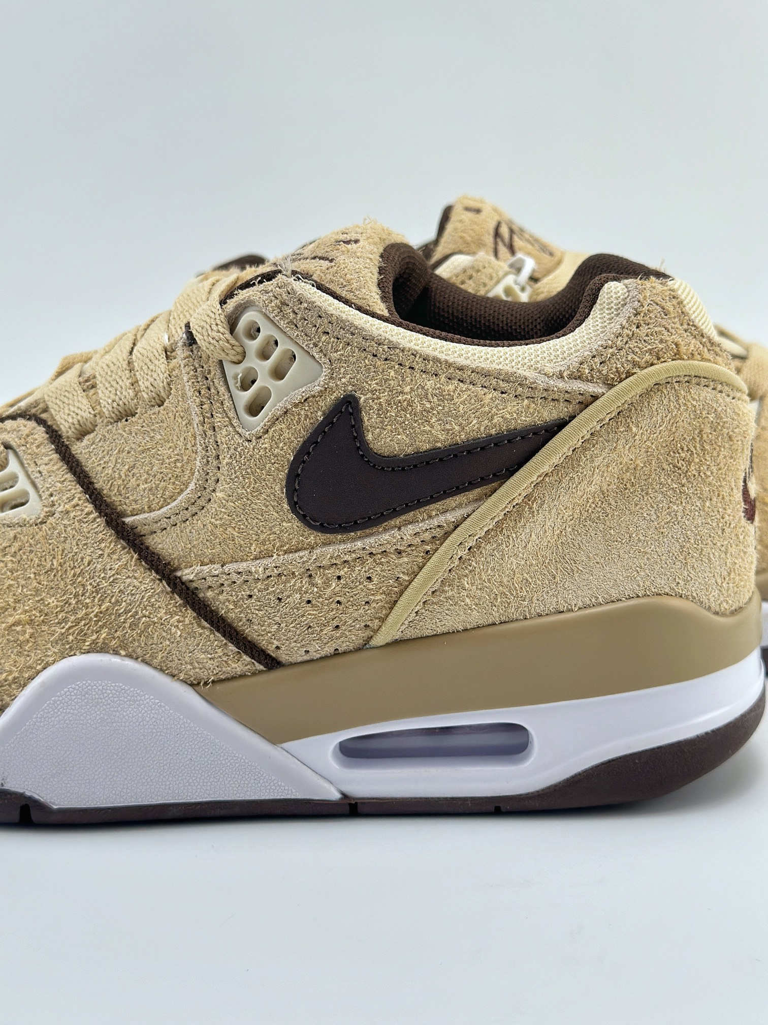 Nike Air Flight 89 ”Khaki Suede” 卡其色皮革高帮复古篮球鞋 FZ3045-200