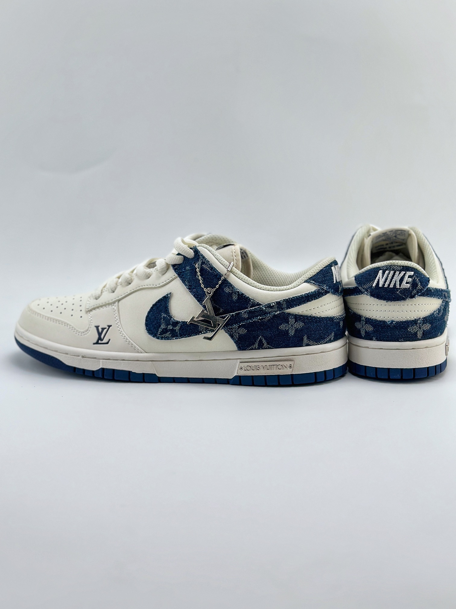 Nike SB Dunk Low x Louis Vuitton 白蓝牛仔 DJ2024-008