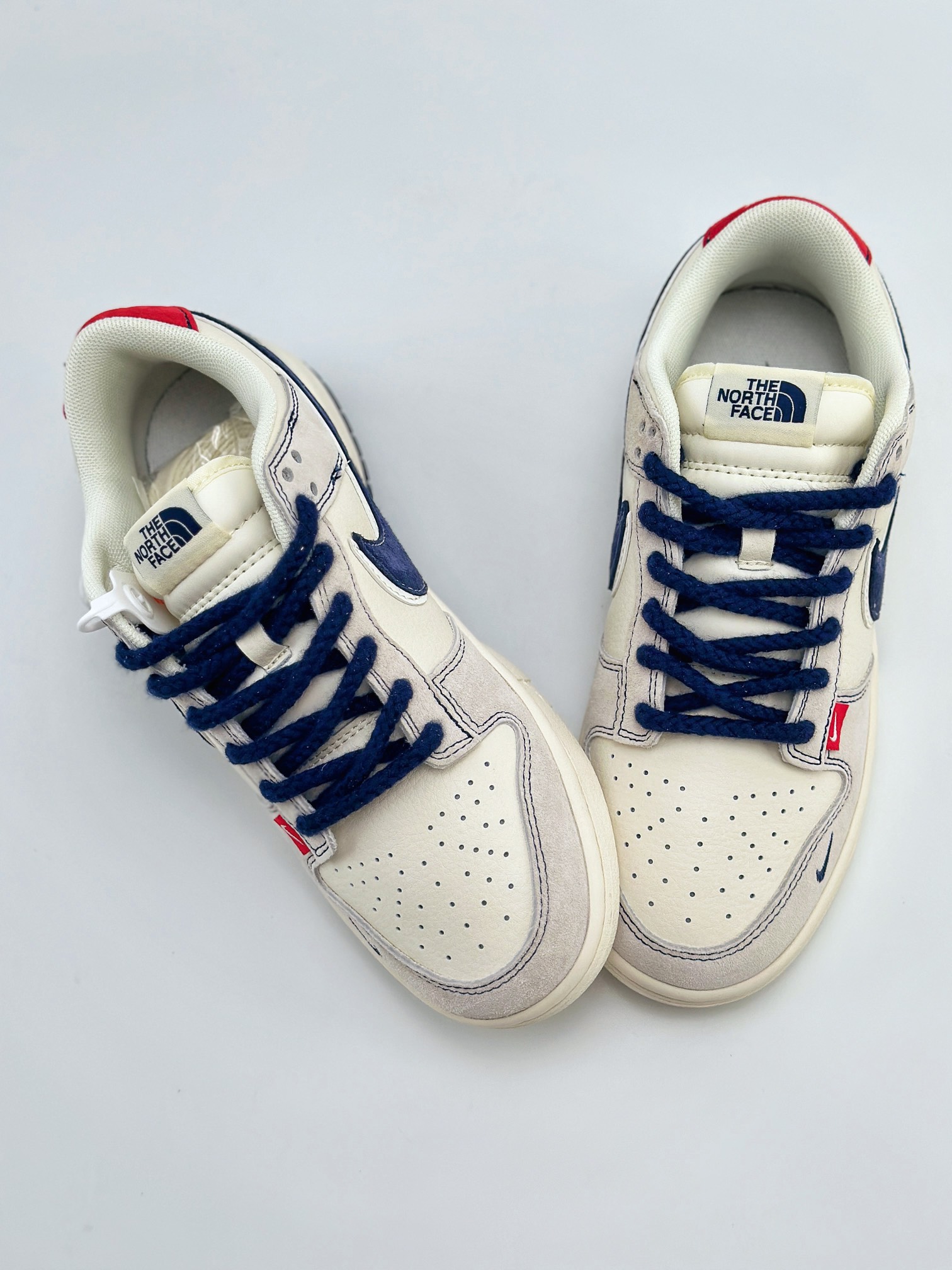 Nike SB Dunk Low x The North Face 白蓝红小钩麻绳 SJ1089-012