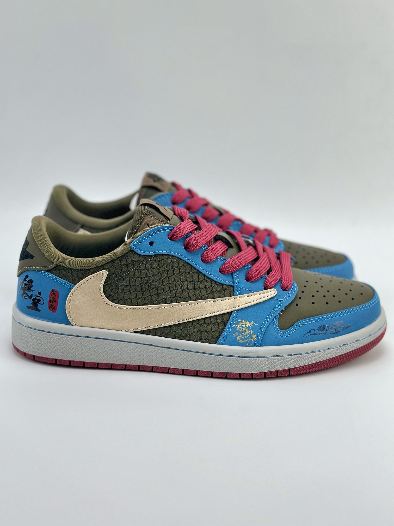 Travis Scott x Nike Air Jordan 1 Low x 黑神话悟空 直面天命 蓝黄绿 Air Jordan 1 Low 反转蓝黄绿倒钩 CH6336-015