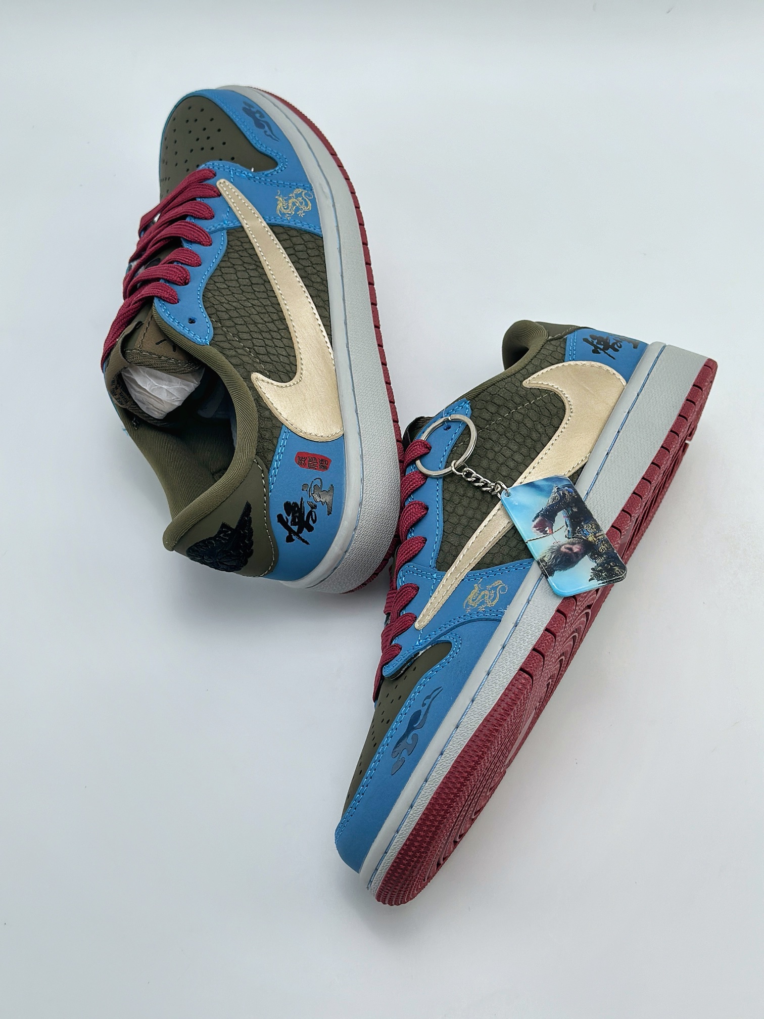 Travis Scott x Nike Air Jordan 1 Low x 黑神话悟空 直面天命 蓝黄绿 Air Jordan 1 Low 反转蓝黄绿倒钩 CH6336-015