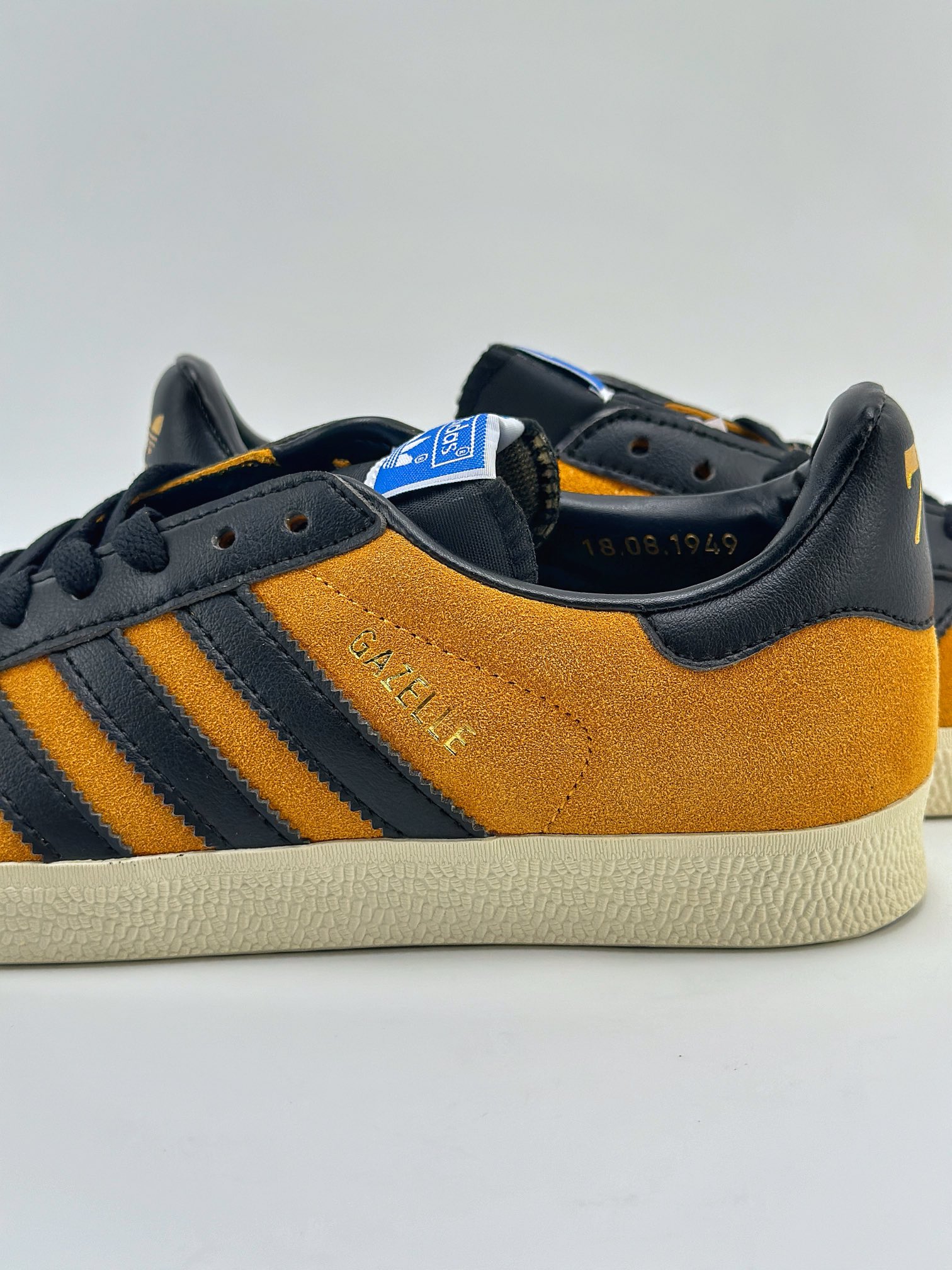 adidas Originals Gazelle 黄黑 三叶草休闲防滑耐磨低帮板鞋 JP5283