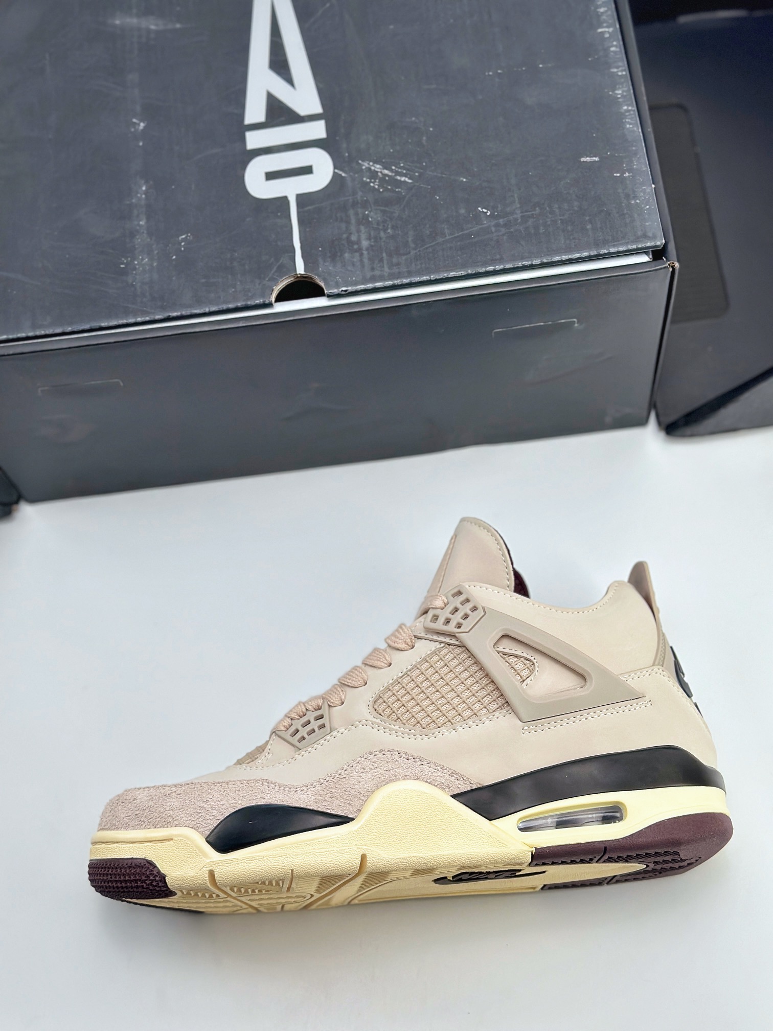 Air Jordan 4 Retro x Ma Maniere ”Fossil Stone” 淡粉 FZ4810-200