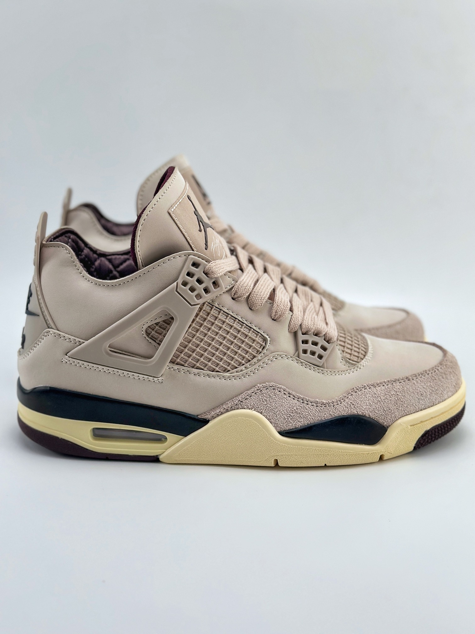 Air Jordan 4 Retro x Ma Maniere ”Fossil Stone” 淡粉 FZ4810-200