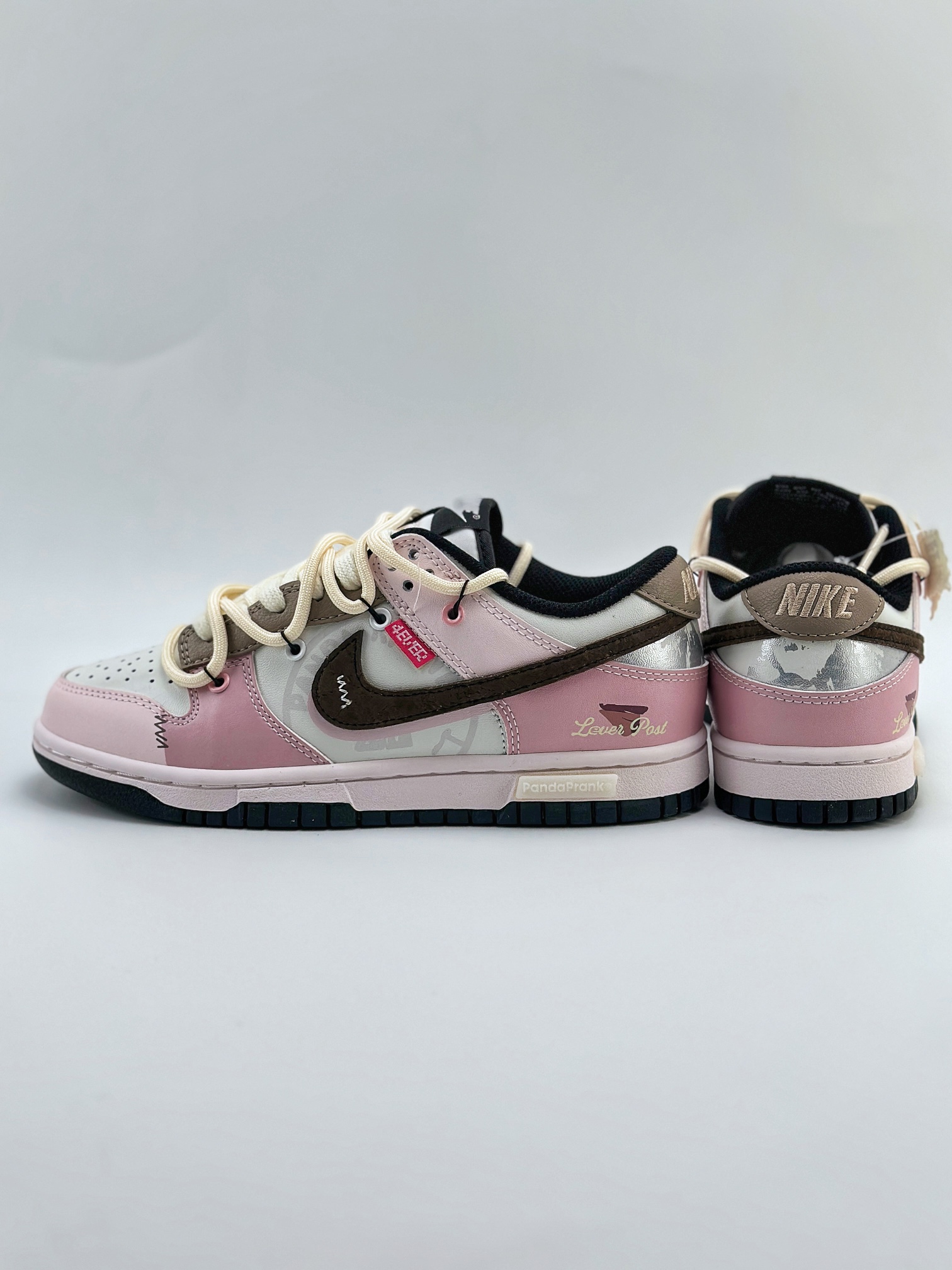 Nike SB Dunk Low 熊猫恶作剧 CW1590-100