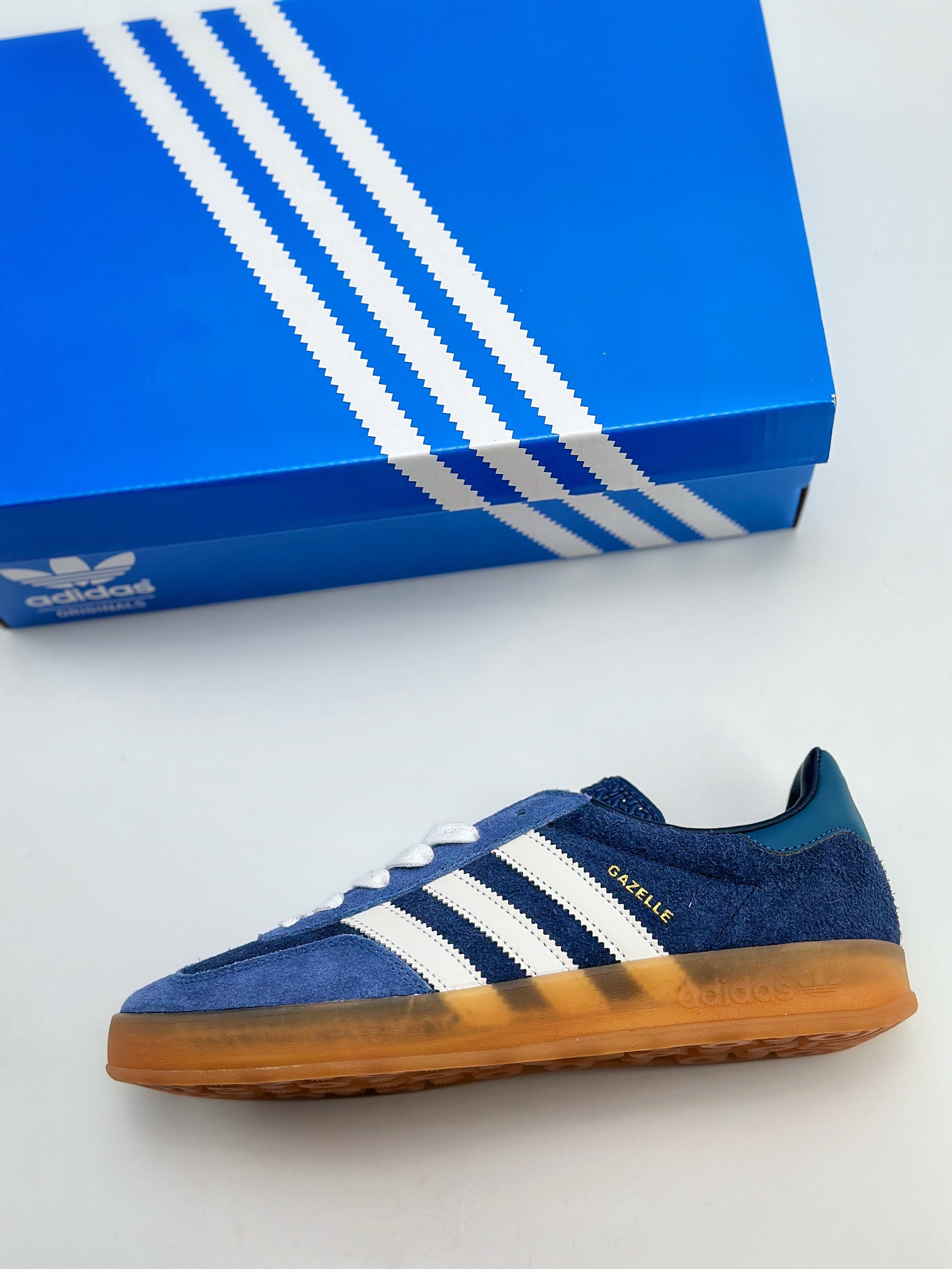 adidas Originals Gazelle INdoor 三叶草休闲防滑耐磨低帮板鞋 JI0322