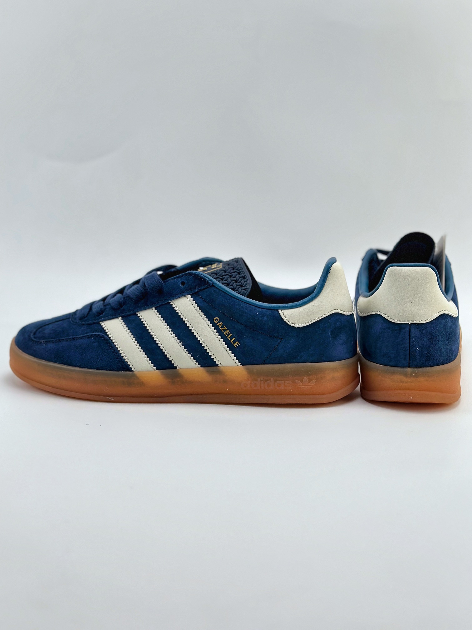 adidas Originals Gazelle INdoor 三叶草休闲防滑耐磨低帮板鞋 IH7501