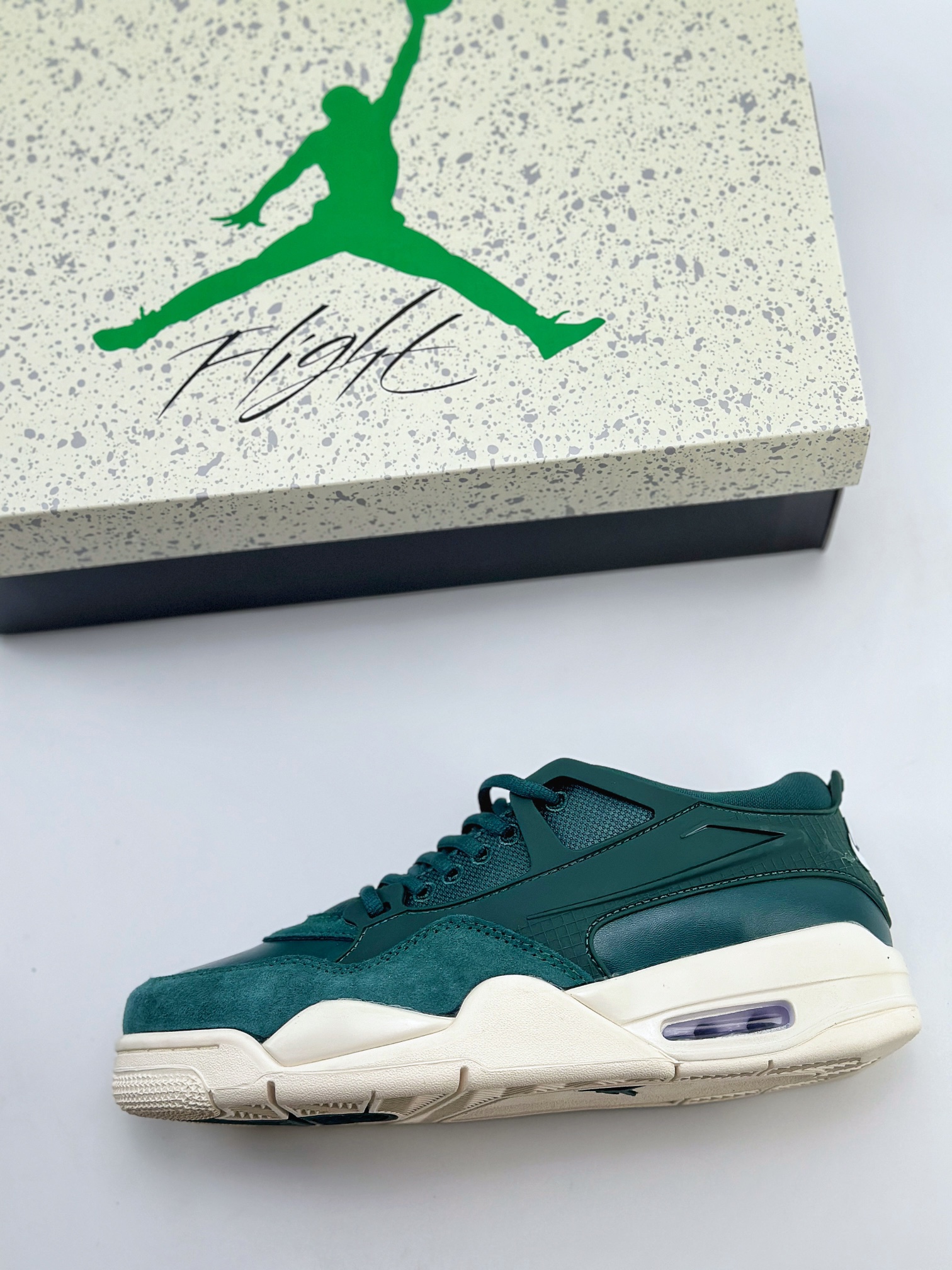 Nike Air Jordan 4 Retro RM 乔丹四代 ”OXIDIZED GREEN” 米绿 FQ7940-300