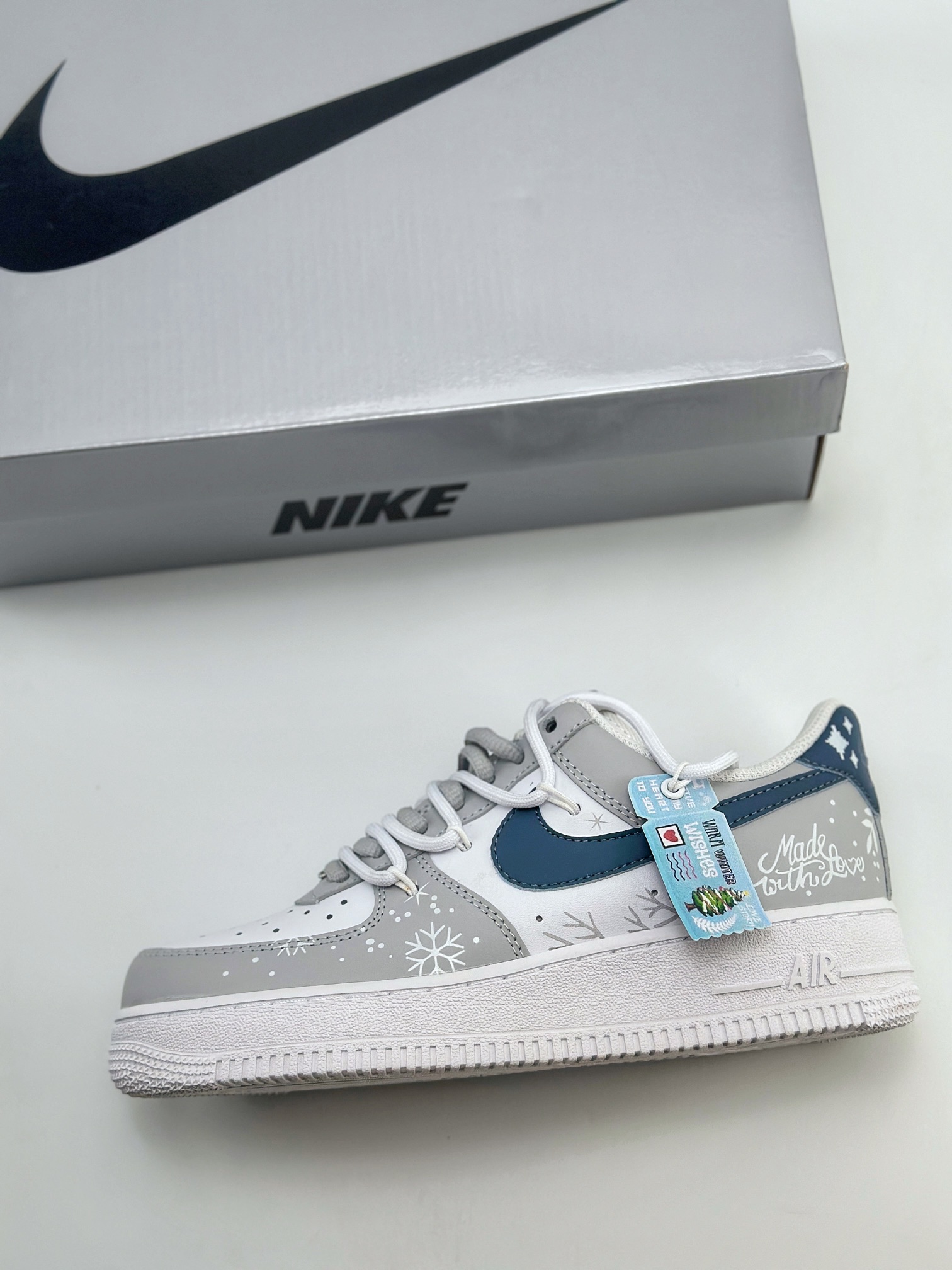 Nike Air Force 1 Low 07 FZBB 冰雪奇缘 学院风 线条涂鸦 蓝白灰 ZH0316-035