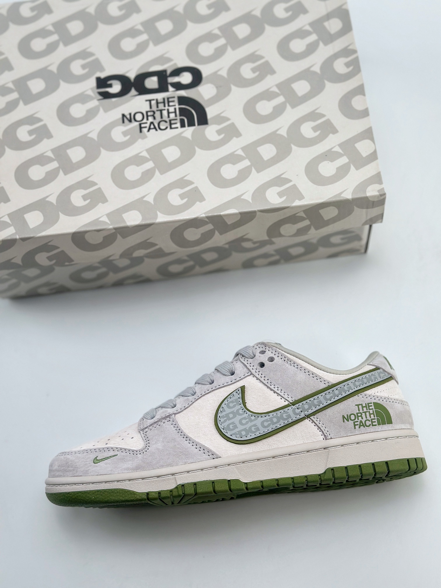 Nike SB Dunk Low x CDG x The North Face 白绿 DQ1098-397