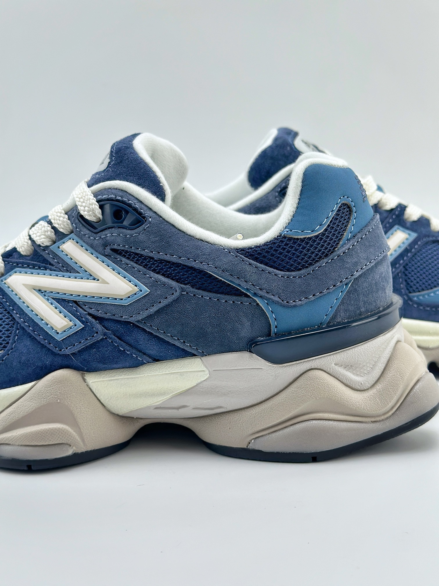 Joe Freshgoods x New Balance 版本 NB9060 联名款 复古休闲运动慢跑鞋 U9060EEF