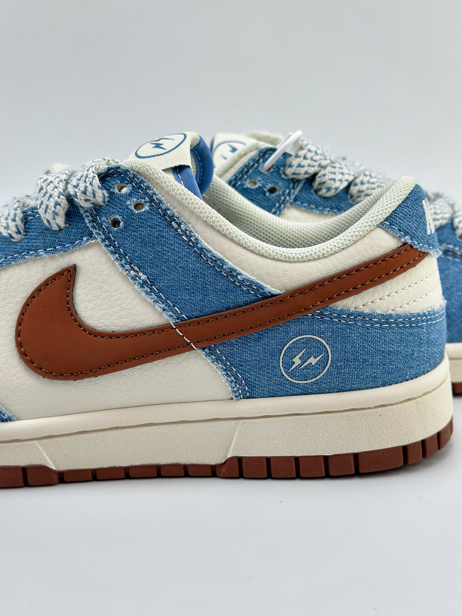 NIKE SB Dunk Low x Fragment Design 闪电藤原浩 白蓝棕满天星 XX9921-021