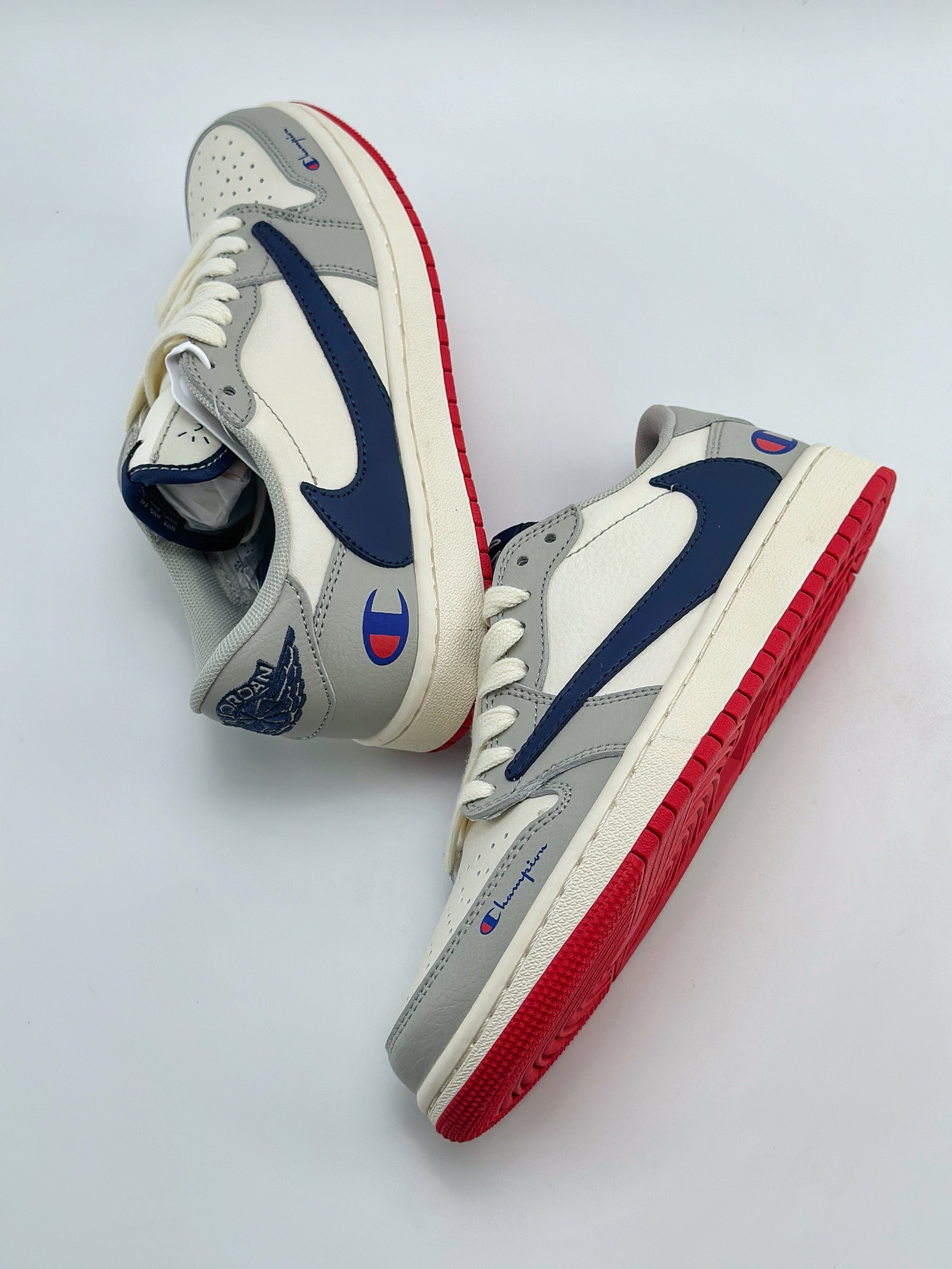 Travis Scott x Nike Air Jordan 1 Low x Champion 灰深蓝 Air Jordan 1 Low 反转灰深蓝倒钩 QY1188-112