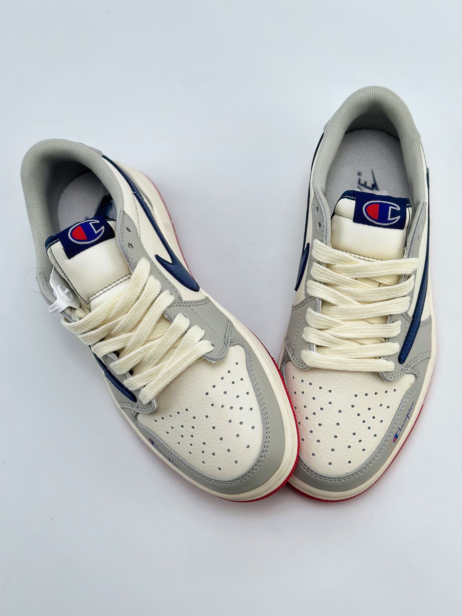 Travis Scott x Nike Air Jordan 1 Low x Champion 灰深蓝 Air Jordan 1 Low 反转灰深蓝倒钩 QY1188-112