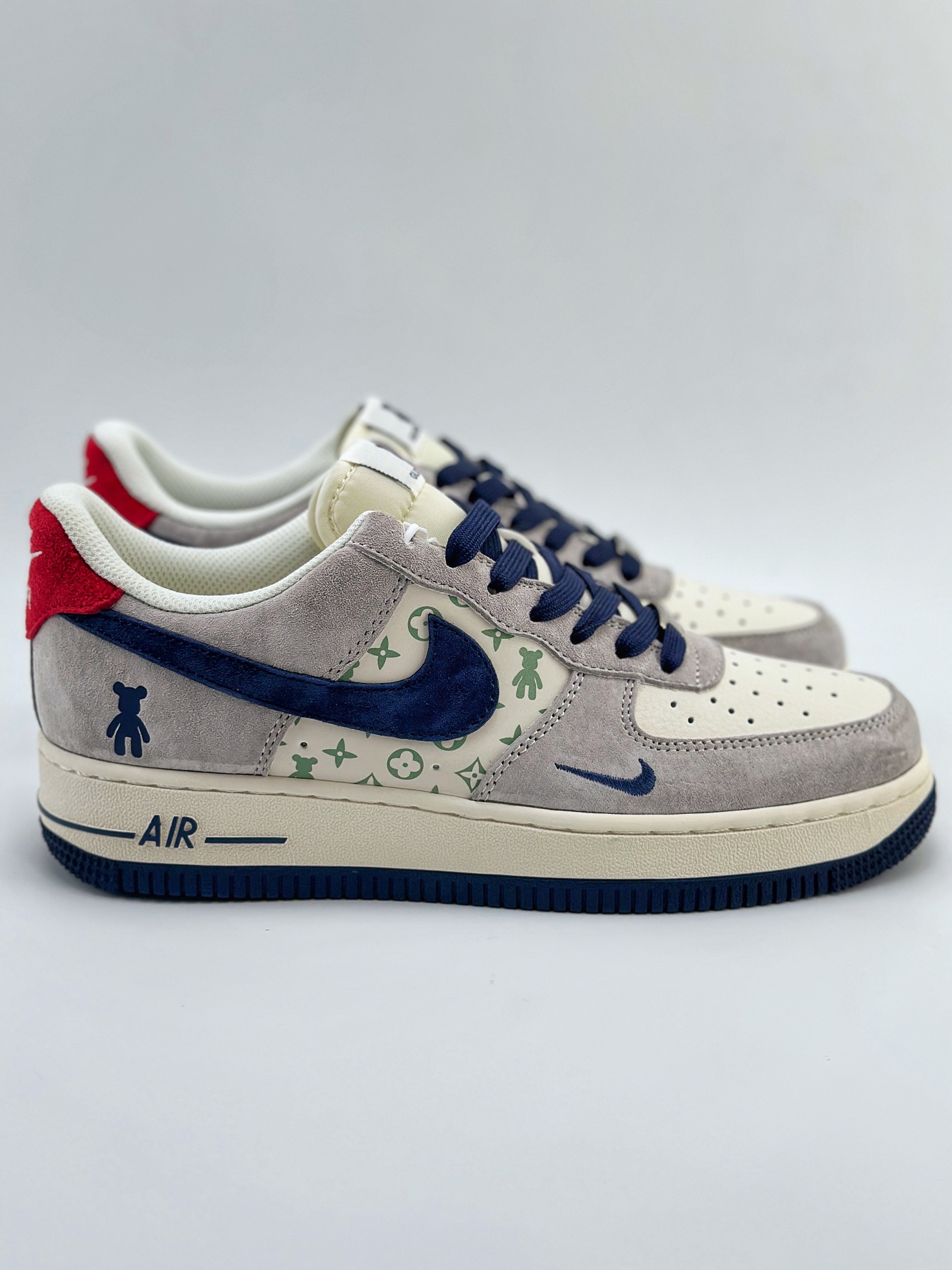 Nike Air Force 1 Low 07 x Bearbrick 白蓝红 SJ9188-001