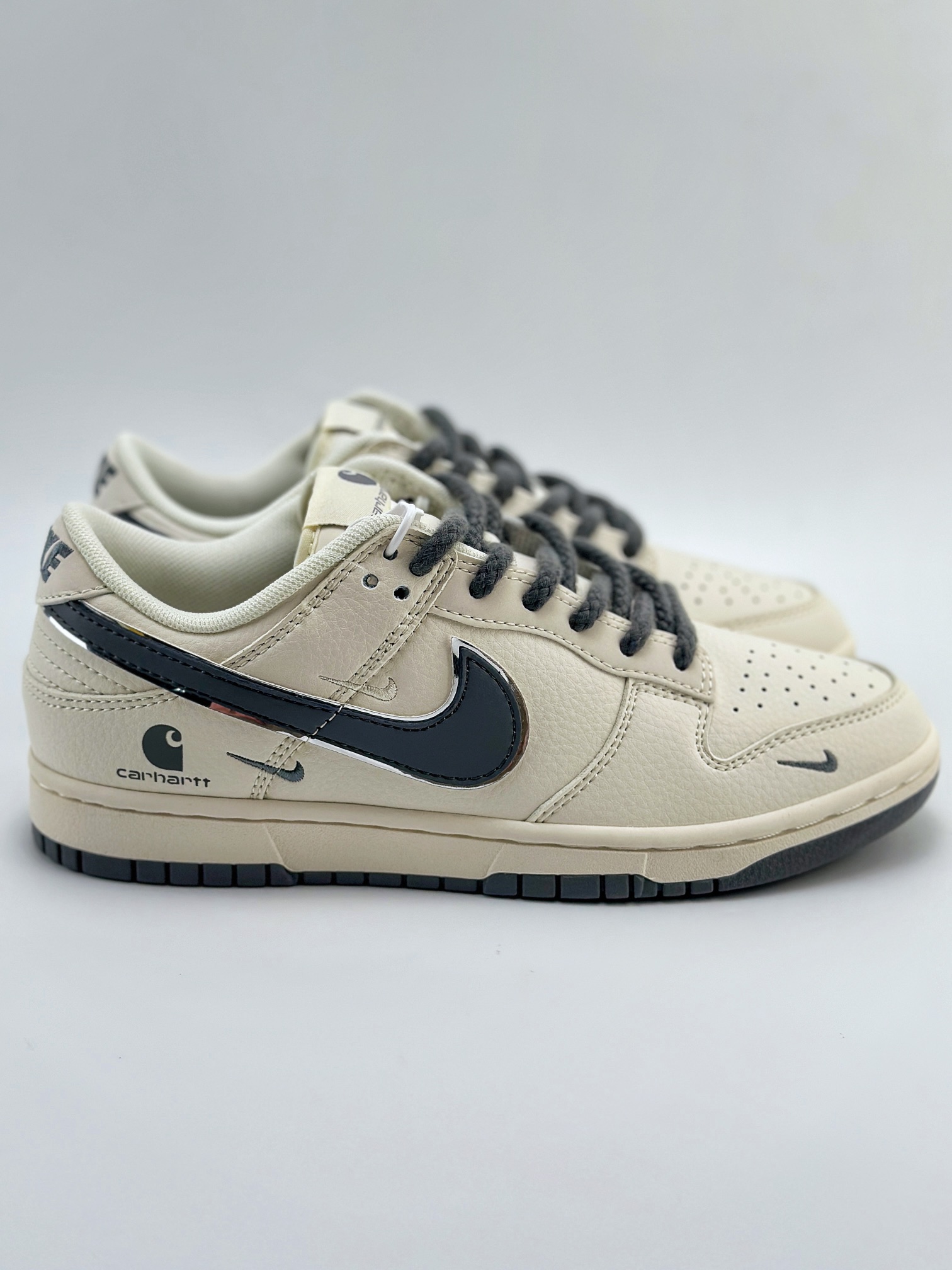 Nike SB Dunk Low x Carhartt 米灰三钩 SJ1089-006