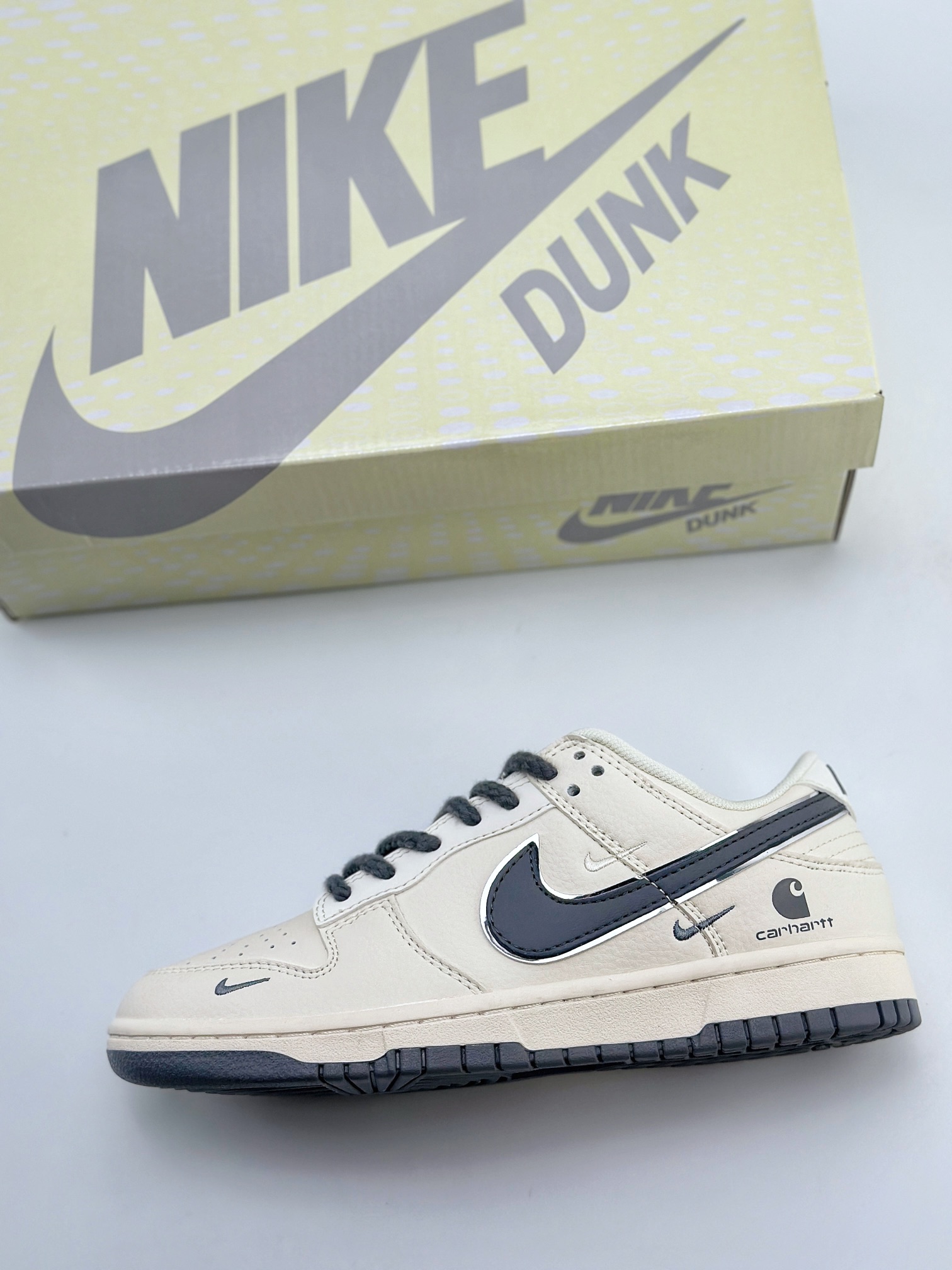 Nike SB Dunk Low x Carhartt 米灰三钩 SJ1089-006