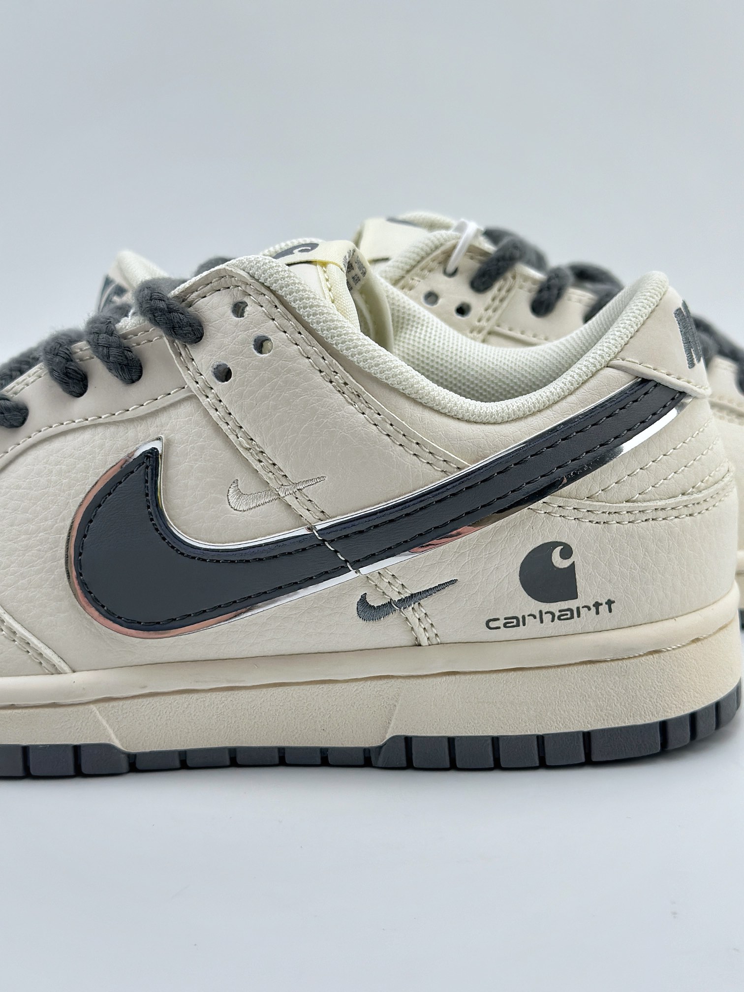 Nike SB Dunk Low x Carhartt 米灰三钩 SJ1089-006