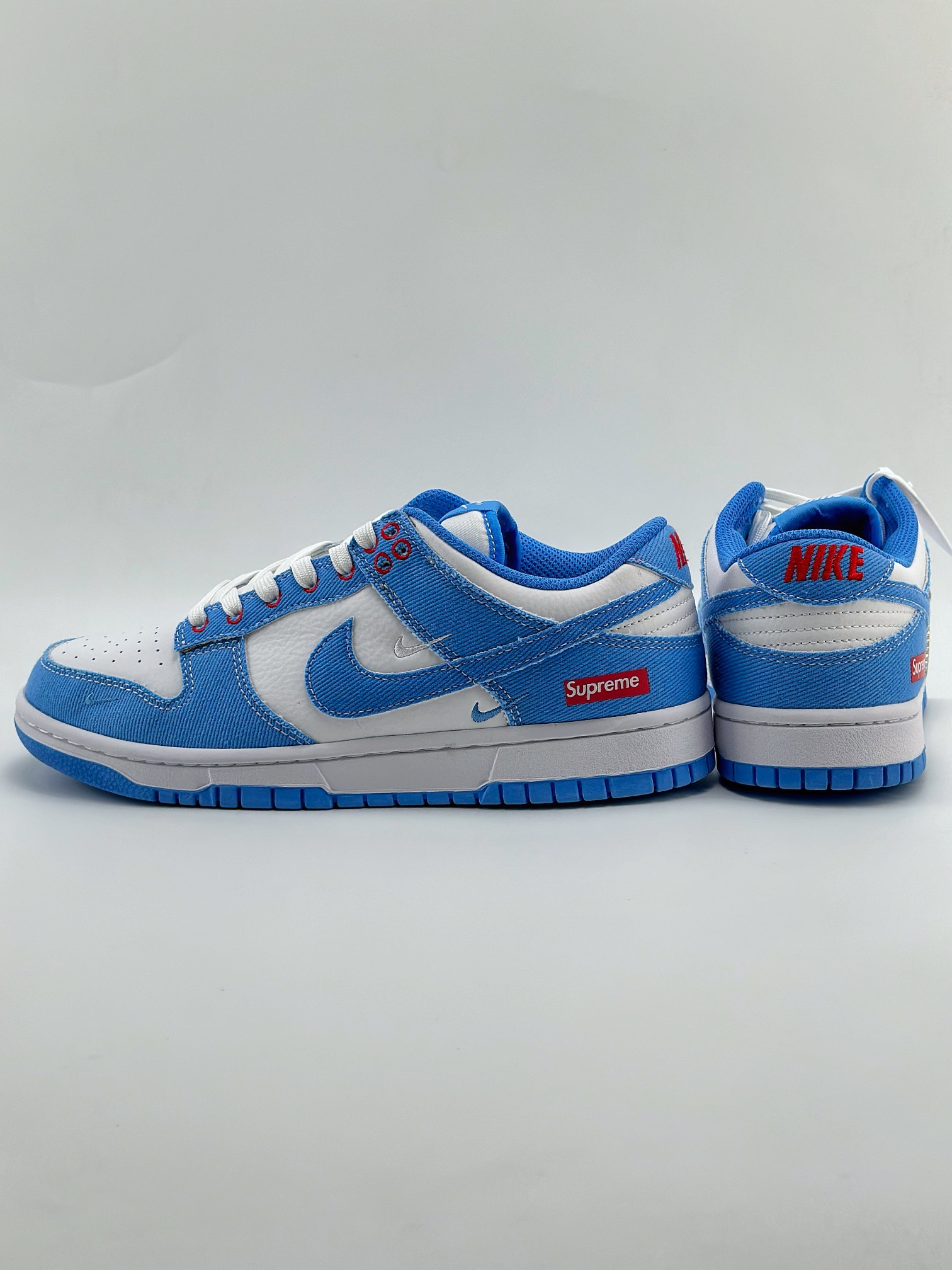 Nike SB Dunk Low x Supreme 白天蓝牛仔三小钩 KK1888-015