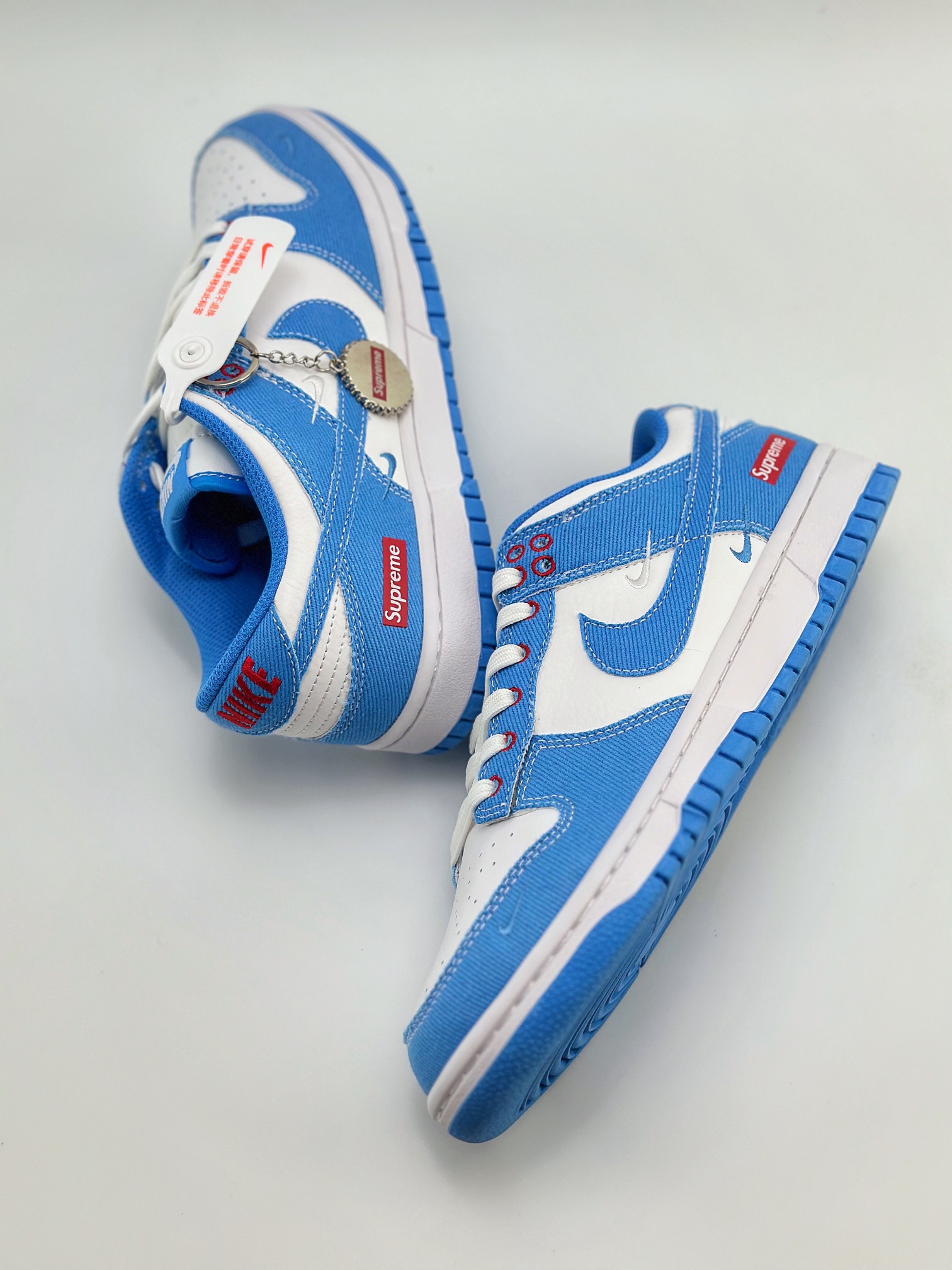 Nike SB Dunk Low x Supreme 白天蓝牛仔三小钩 KK1888-015