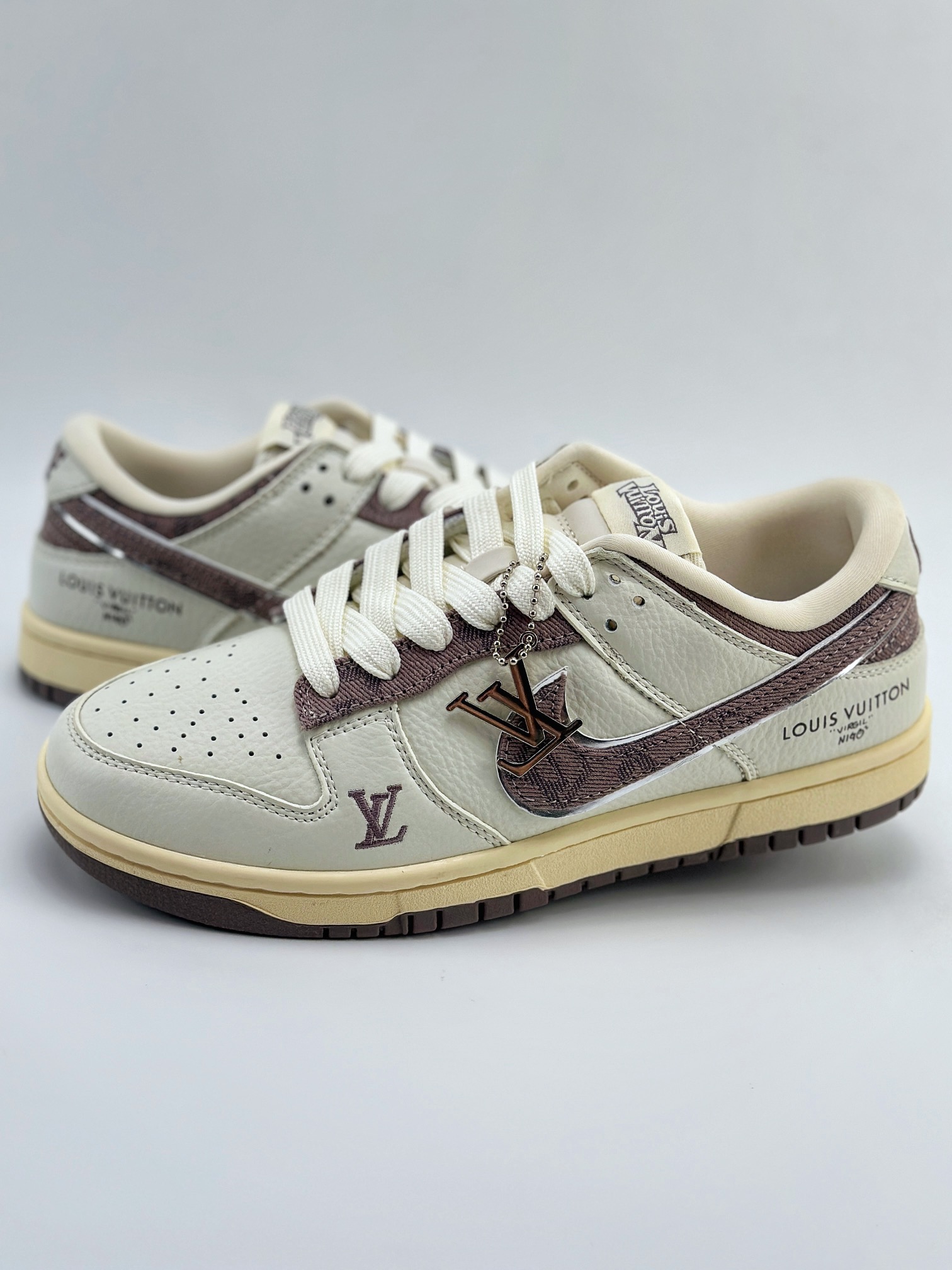 Nike SB Dunk Low x Louis Vuitton 米棕 JH8310-957