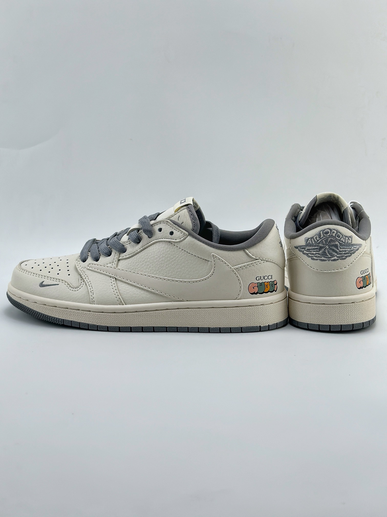 Travis Scott x Nike Air Jordan 1 Low x GUCCI 白灰 Air Jordan 1 Low 反转白灰小钩倒钩 DM6688-607