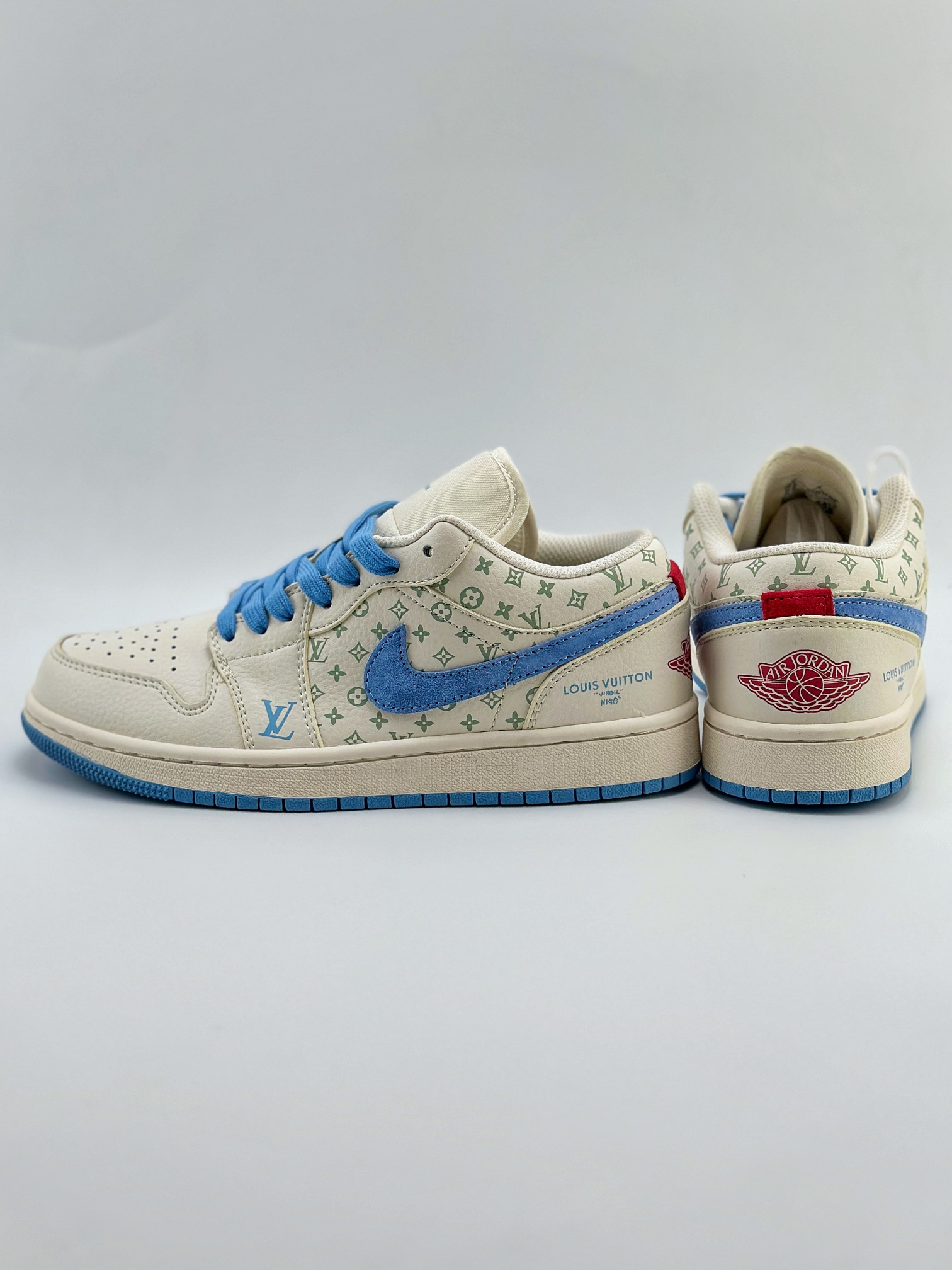 Air Jordan 1 Retro Low x Louis Vuitton 白蓝 WG8850-008