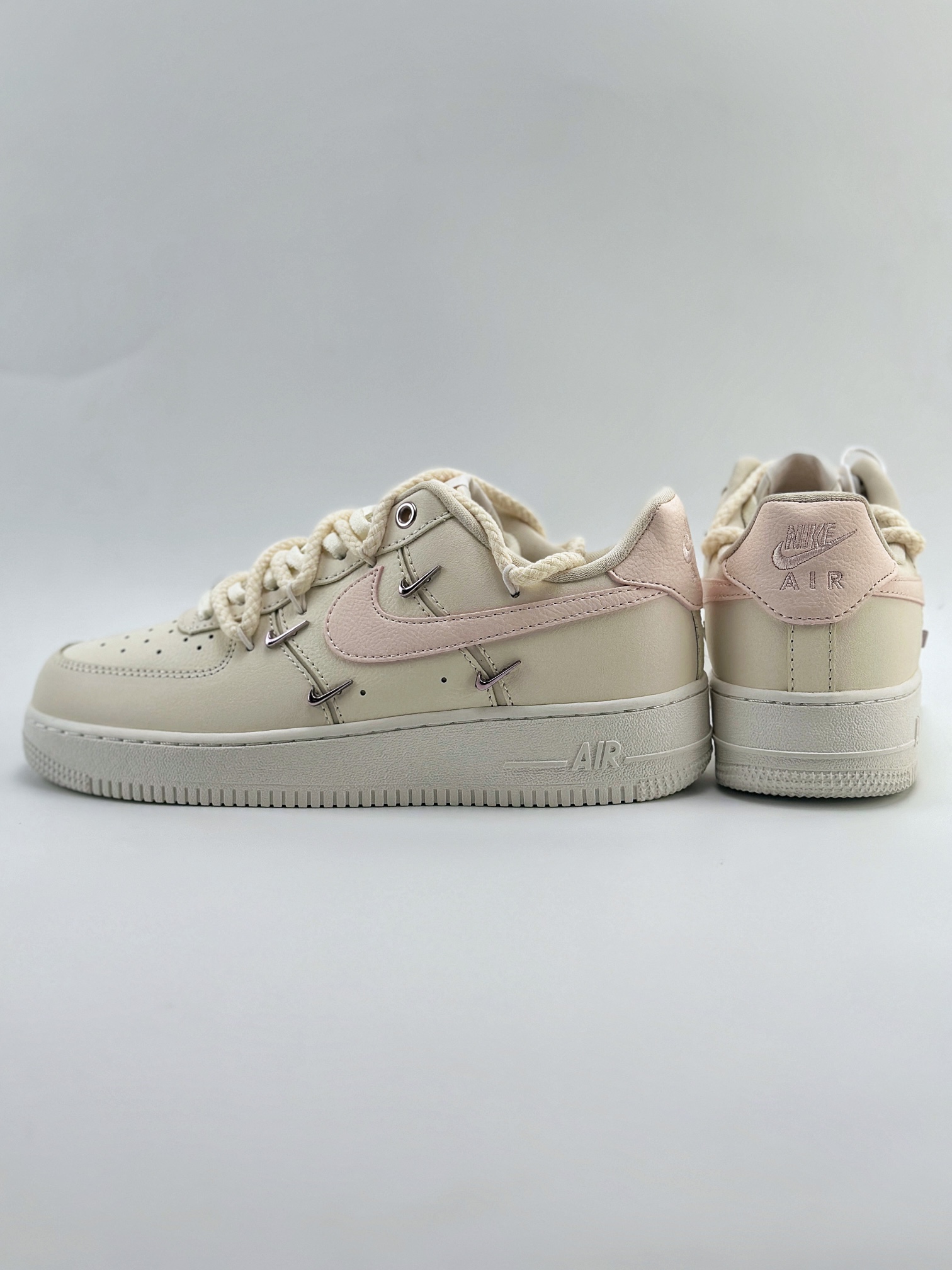 Nike Air Force 1 Low 07 米粉四钩绑带 FC8110-181