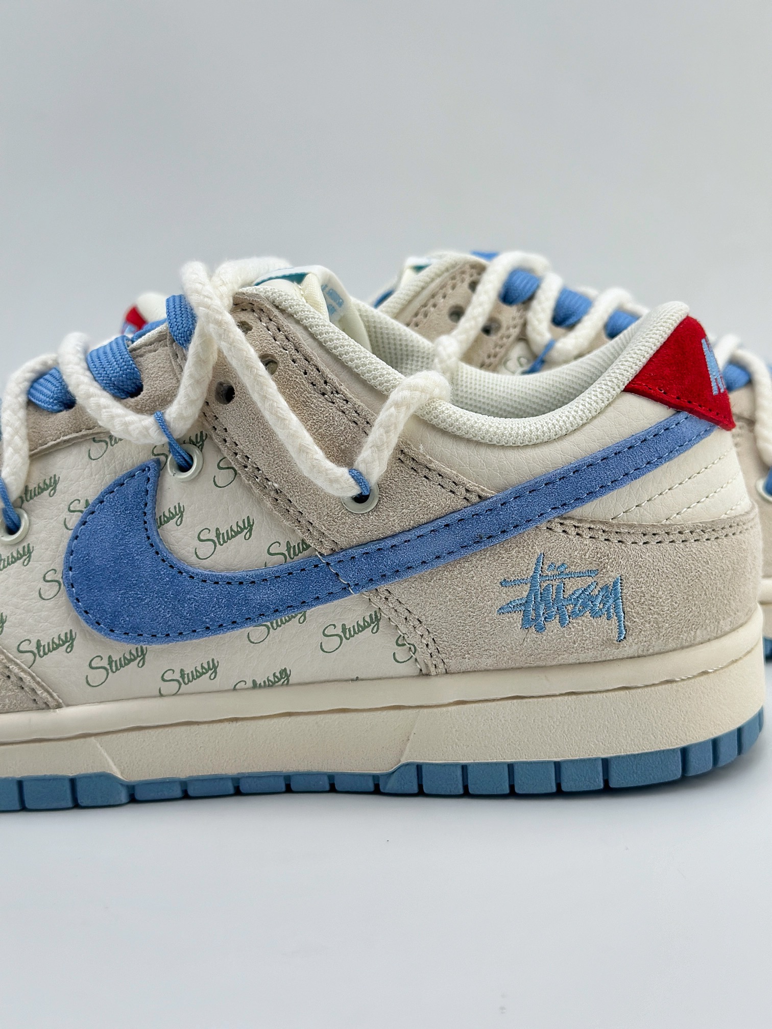 Nike SB Dunk Low x Stussy 米蓝红绑带 SJ2068-279