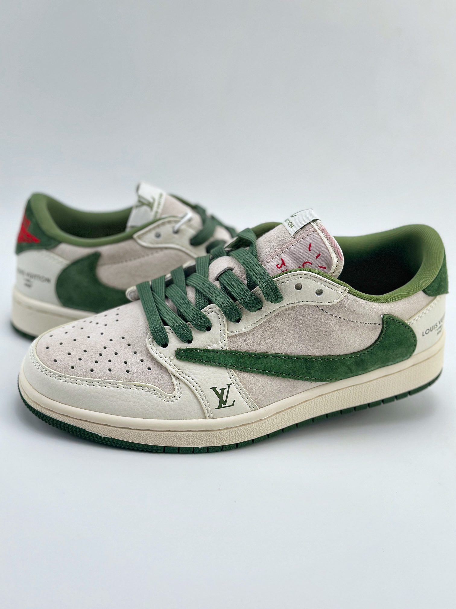 Travis Scott x Nike Air Jordan 1 Low x Louis Vuitton 灰绿 XZ1268-005