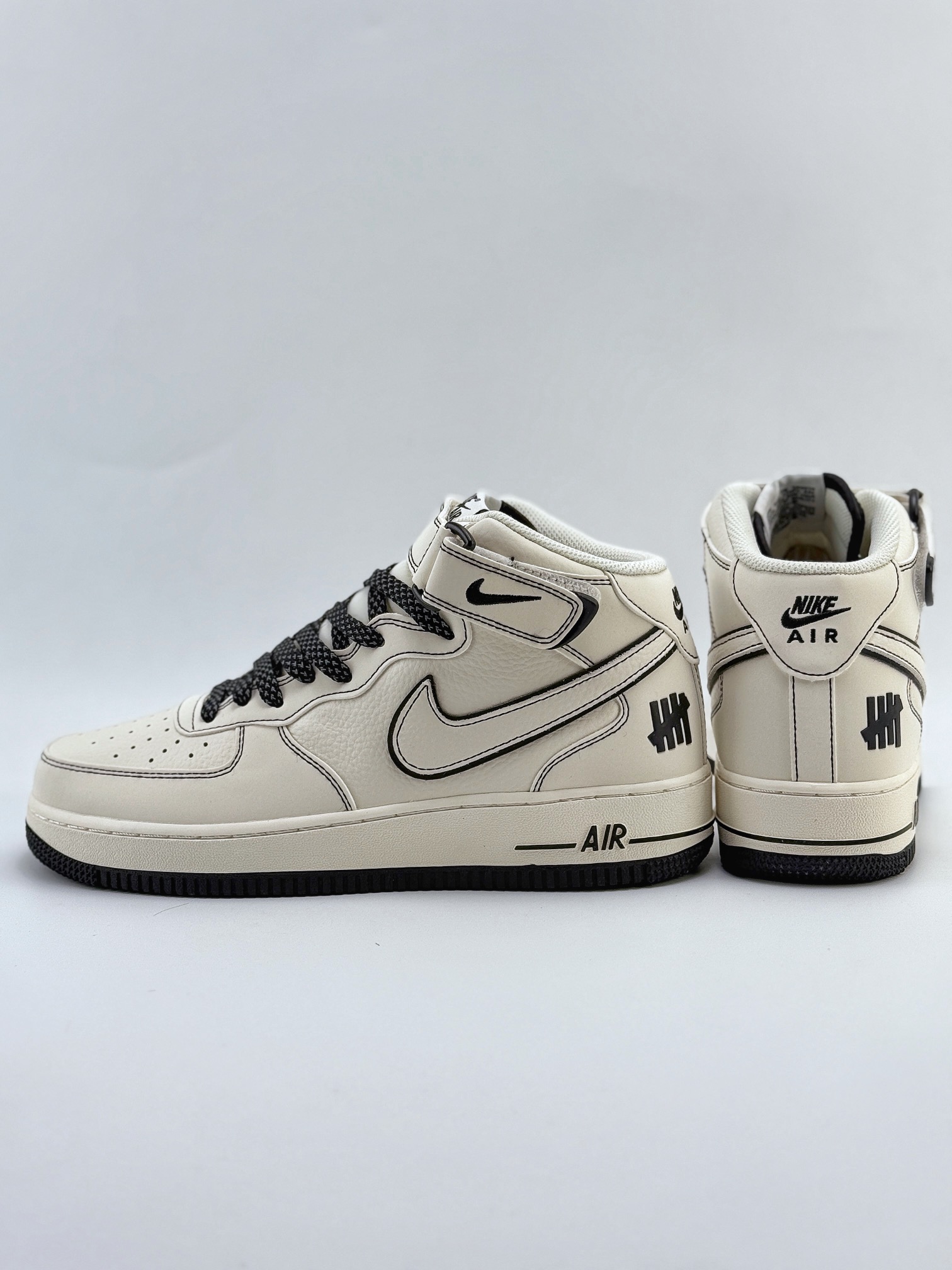 Nike Air Force 1 Mid x Undefeated 夜魔侠 白黑满天星 GB5969-001