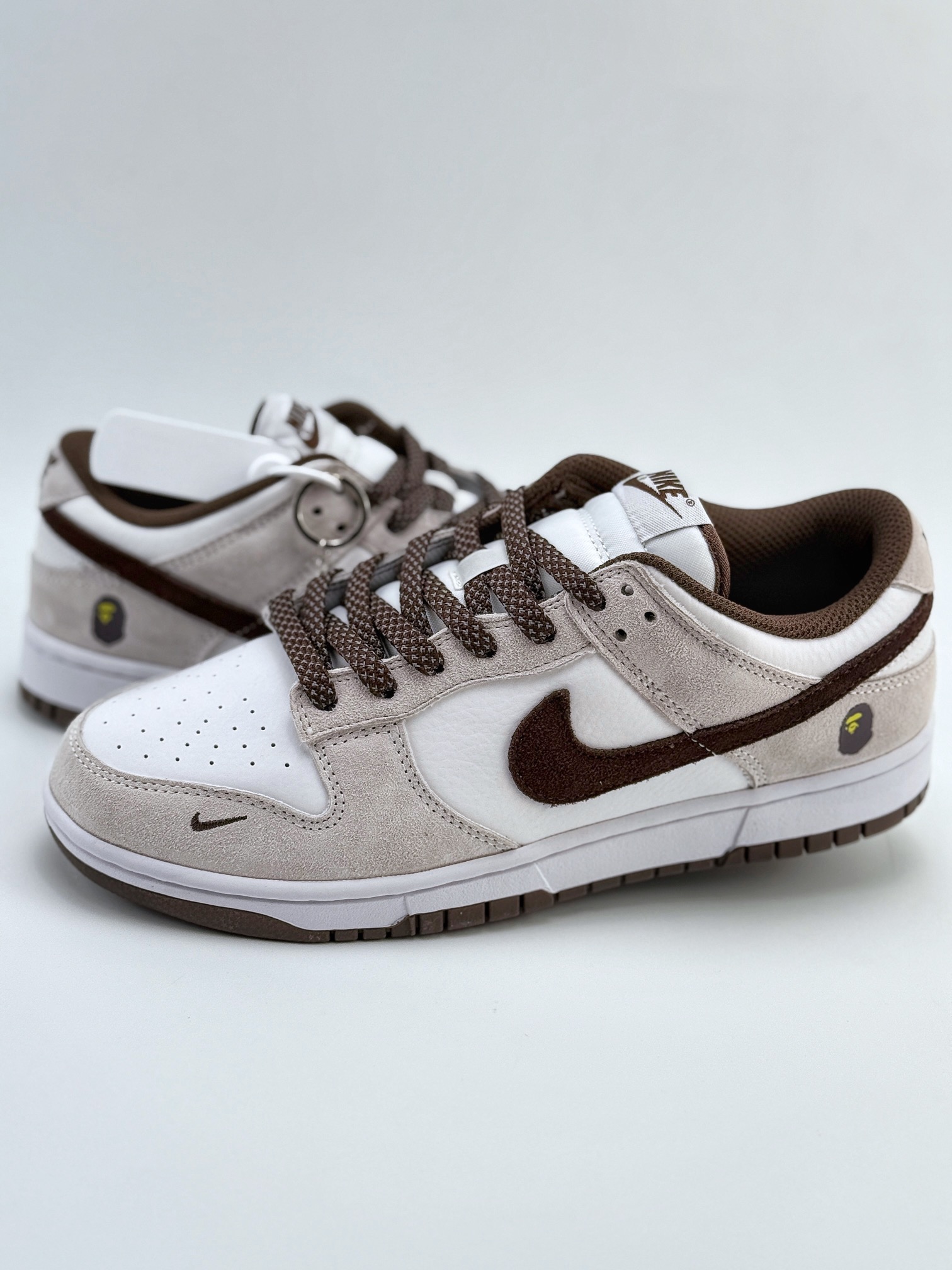 Nike SB Dunk Low x BAPE 白棕小钩翻毛满天星 KK1888-011