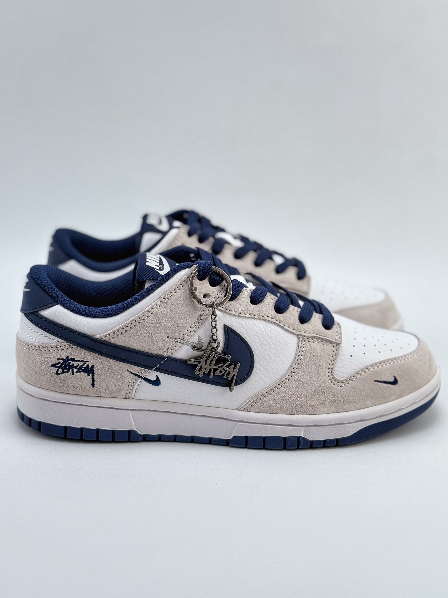 Nike SB Dunk Low x Stussy 白灰蓝三小钩 KK1888-003