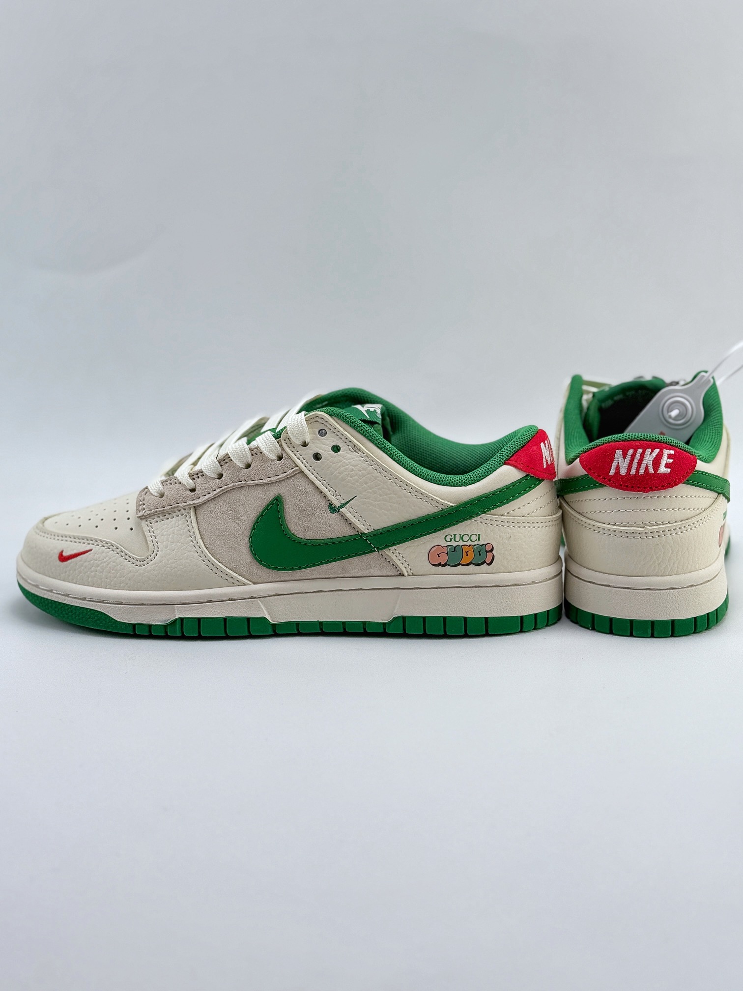 Nike SB Dunk Low x GUCCI 白绿红小钩 KK1688-053