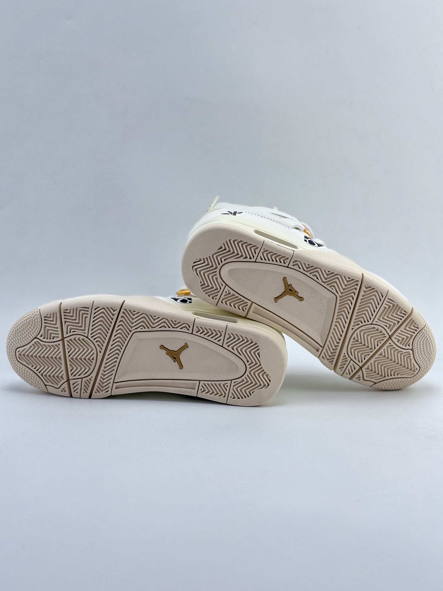 Air Jordan 4 Retro ”Metallic Gold” 白金 OKHR 墨竹熊猫 AQ9129-170