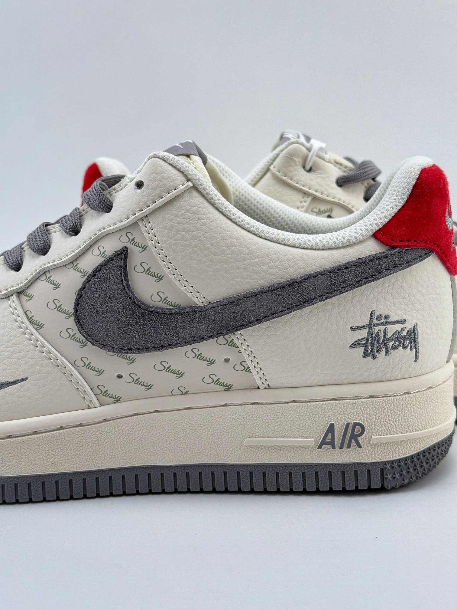 Nike Air Force 1 Low 07 x Stussy 米灰红 XZ3318-567